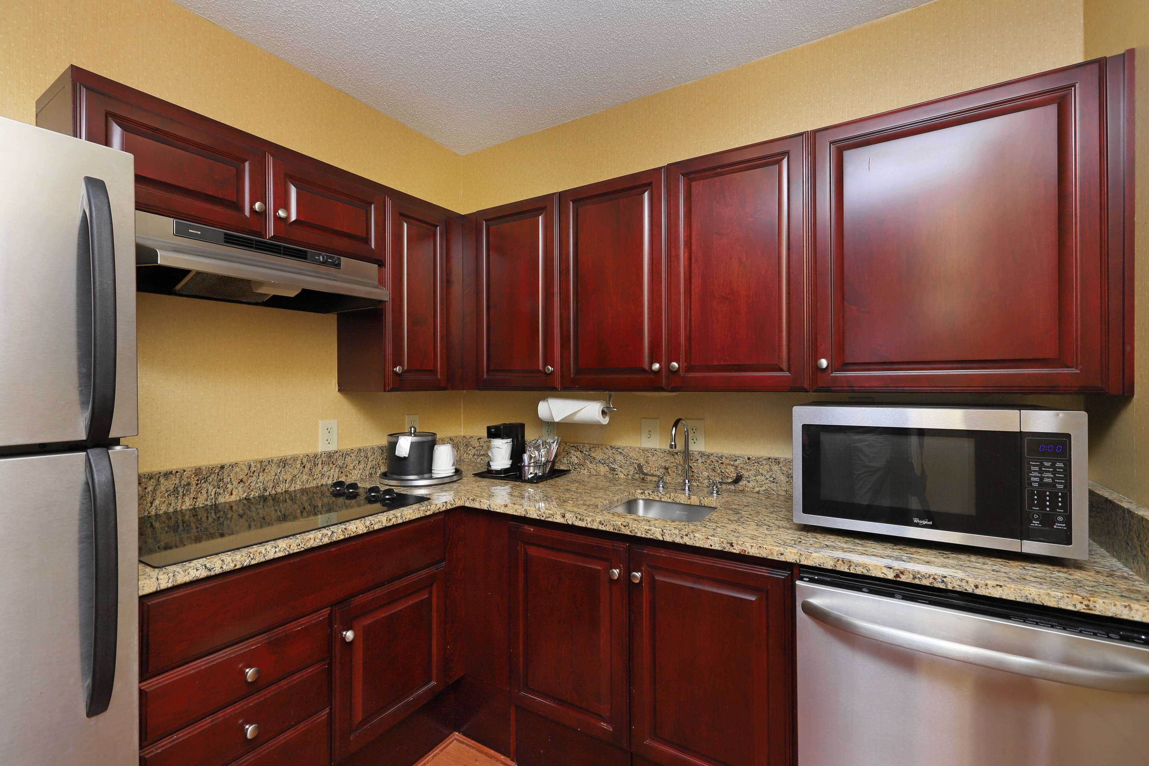Hampton Inn & Suites Charlottesville-At The University Hampton Inn & Suites Charlottesville-At The University