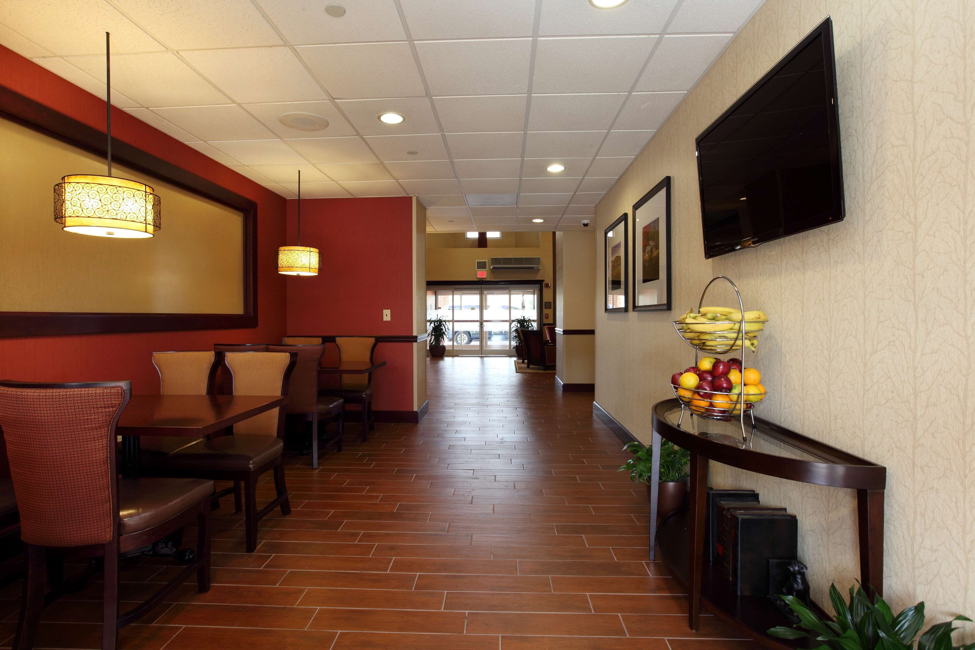 Hampton Inn & Suites Charlottesville-At The University Hampton Inn & Suites Charlottesville-At The University