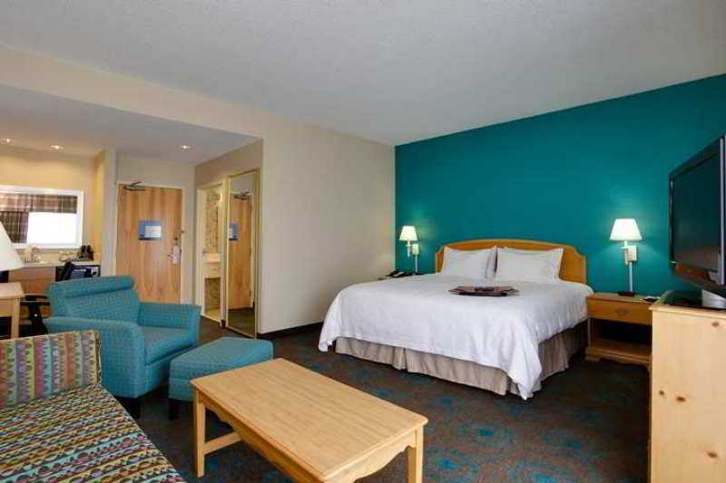 Hampton Inn & Suites Chincoteague Waterfront Hampton Inn & Suites Chincoteague Waterfront