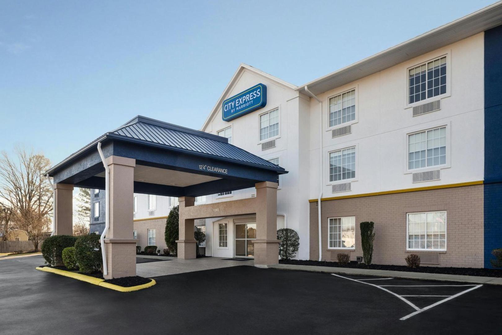 City Express by Marriott Danville