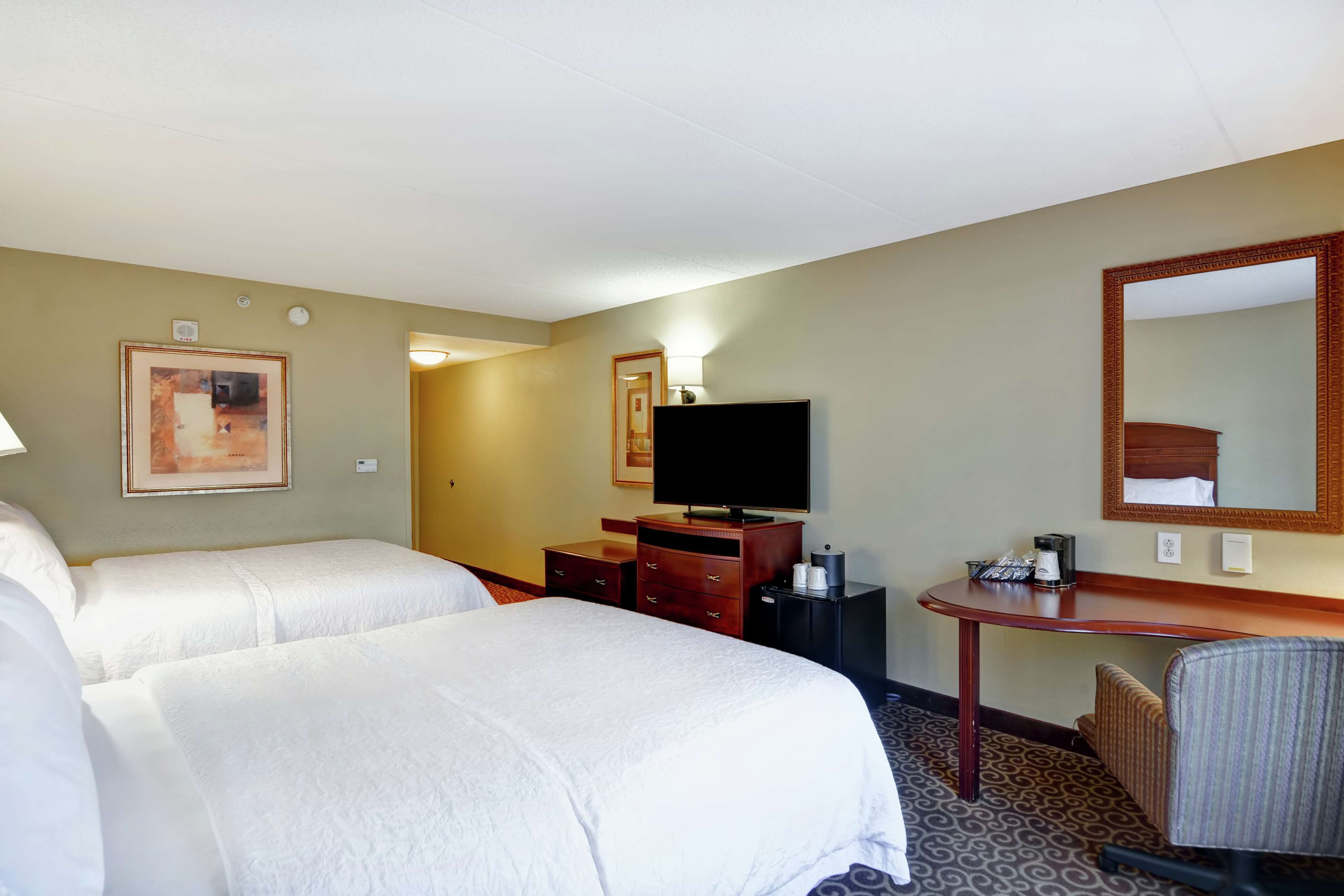 Hampton Inn & Suites Fredericksburg Hampton Inn & Suites Fredericksburg
