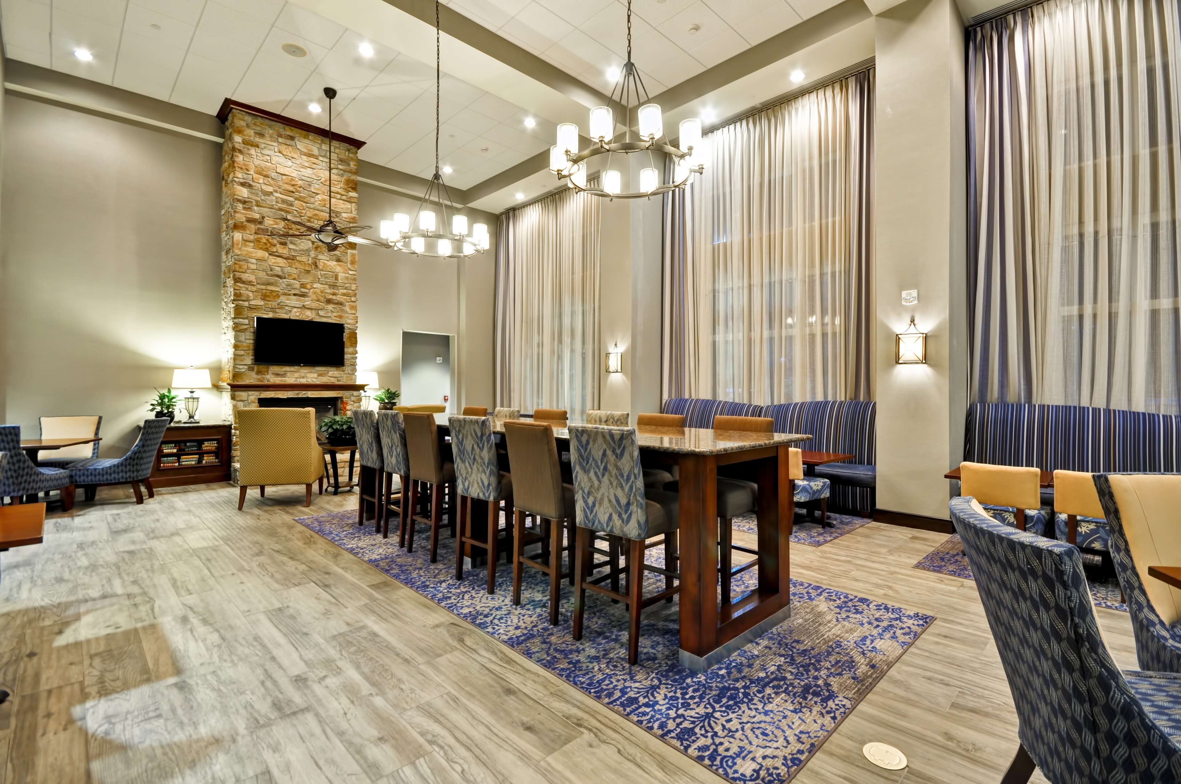 Hampton Inn & Suites Fredericksburg Hampton Inn & Suites Fredericksburg