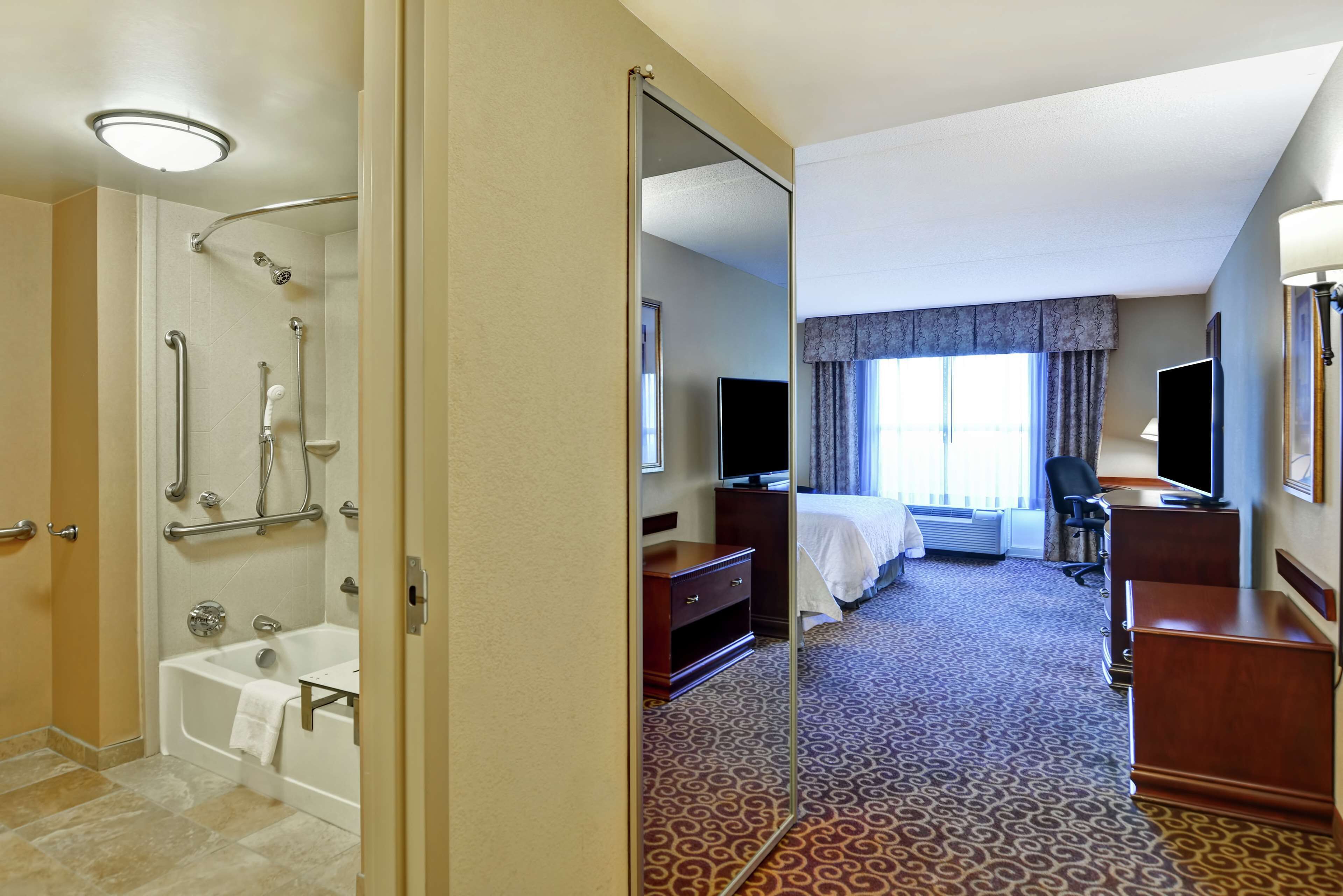 Hampton Inn & Suites Fredericksburg Hampton Inn & Suites Fredericksburg