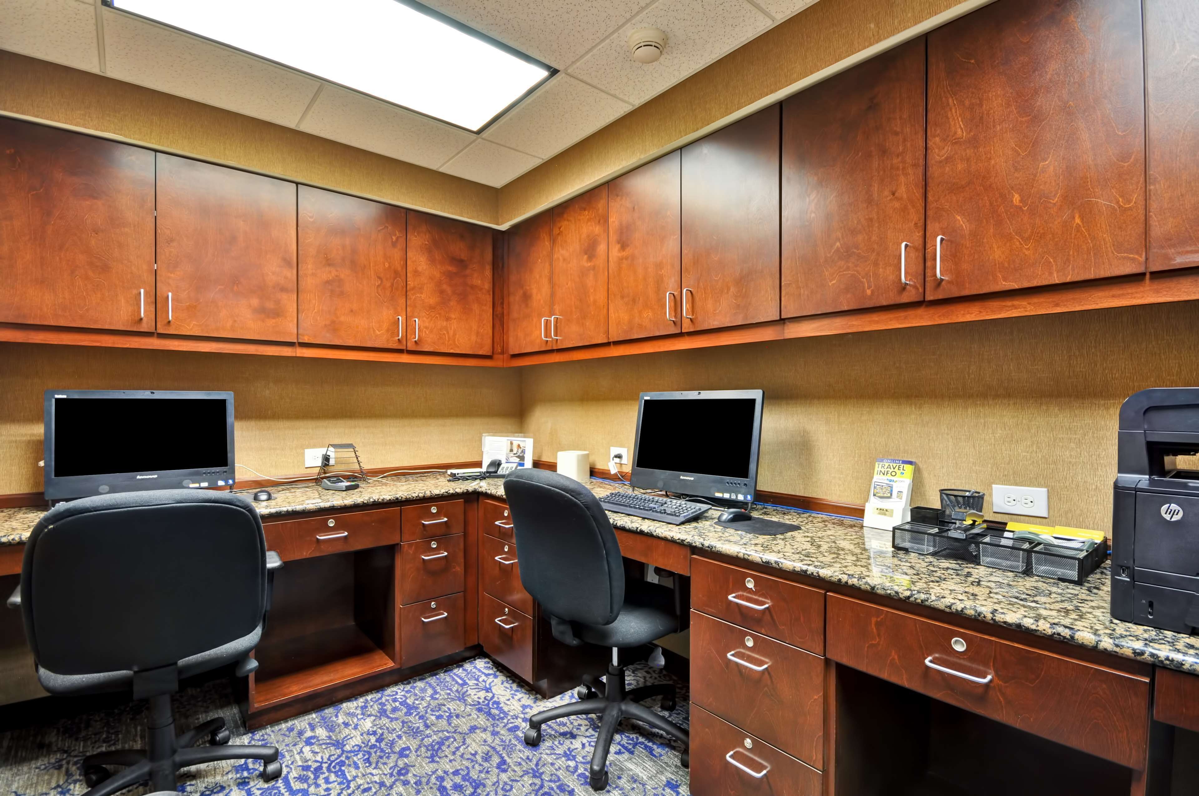 Hampton Inn & Suites Fredericksburg Hampton Inn & Suites Fredericksburg