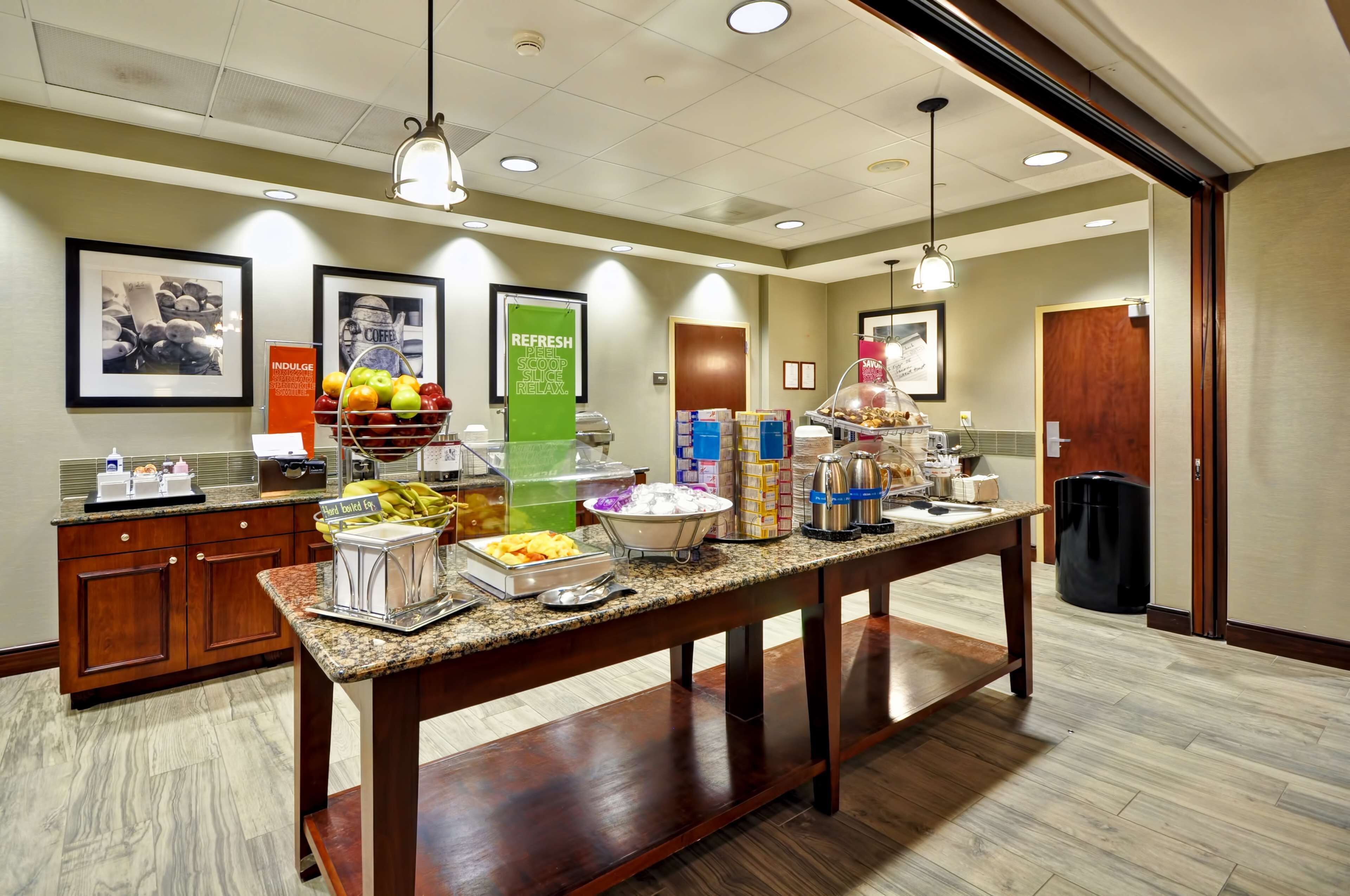 Hampton Inn & Suites Fredericksburg Hampton Inn & Suites Fredericksburg