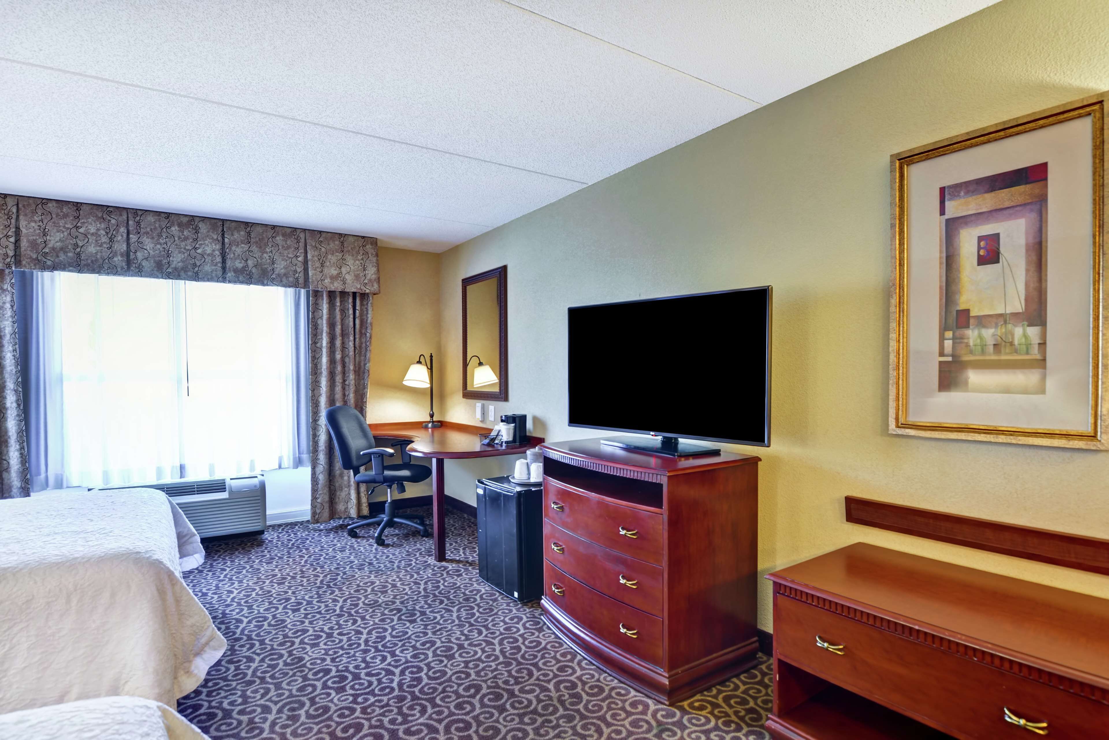 Hampton Inn & Suites Fredericksburg Hampton Inn & Suites Fredericksburg