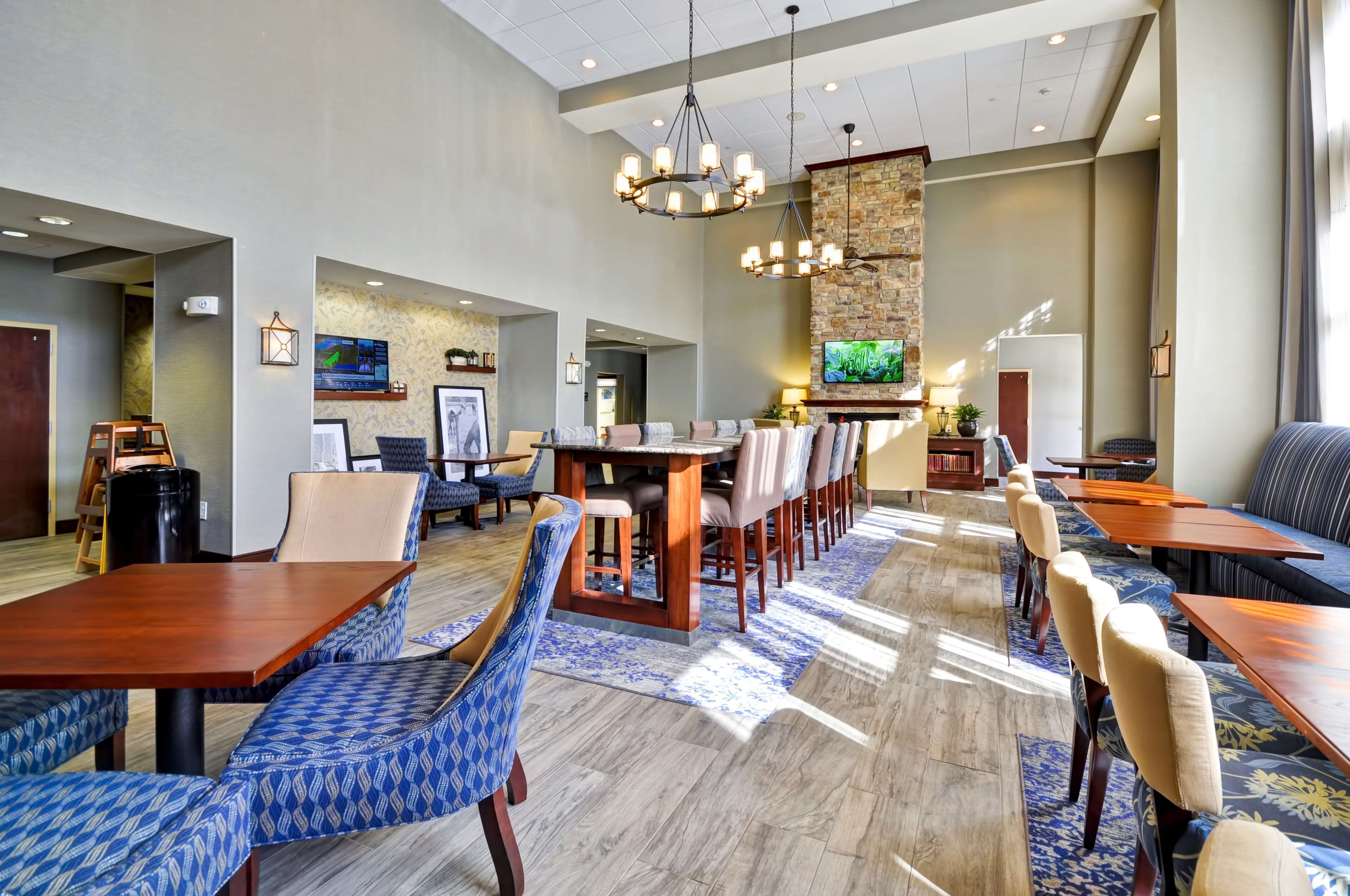 Hampton Inn & Suites Fredericksburg Hampton Inn & Suites Fredericksburg