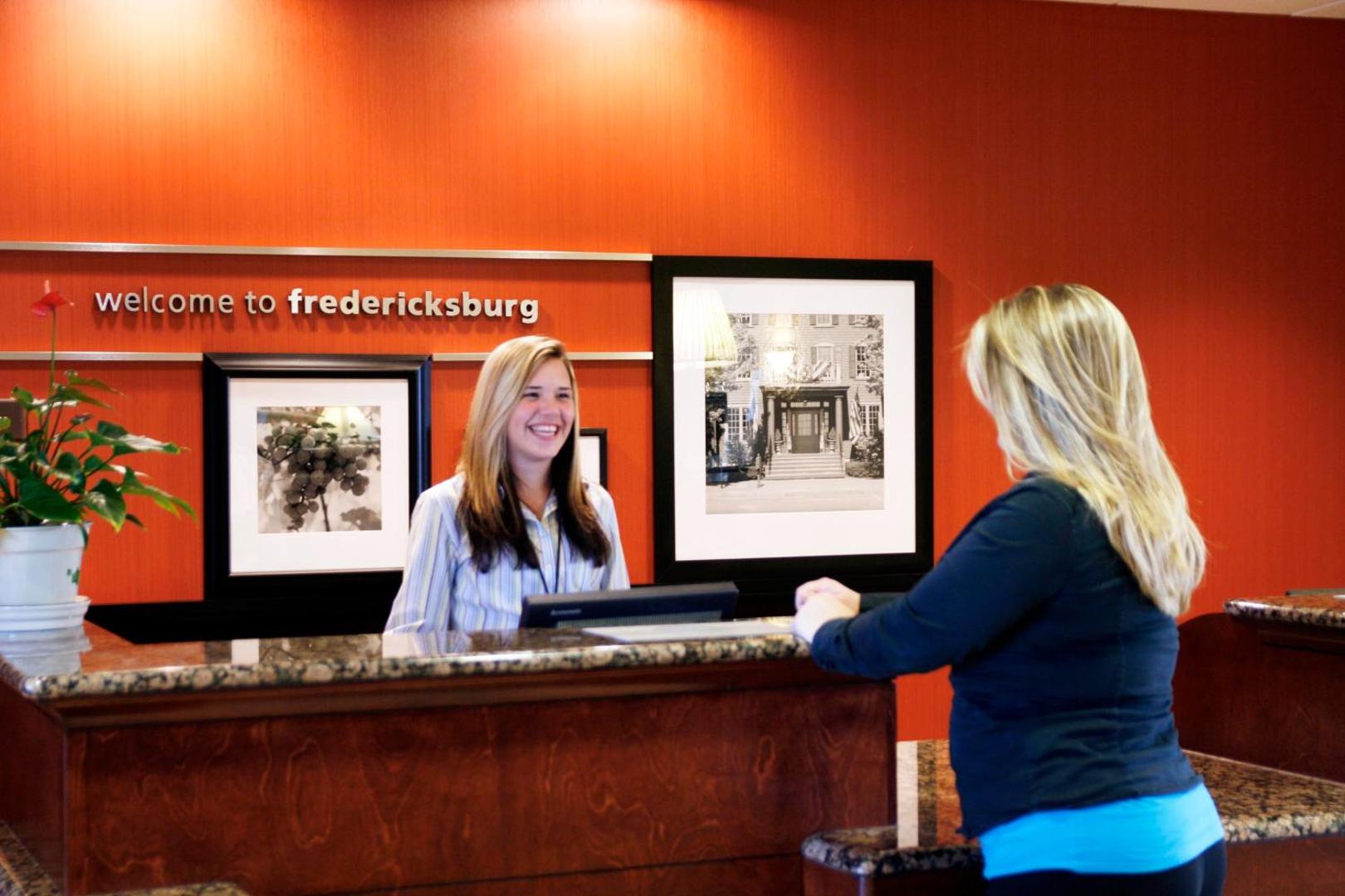 Hampton Inn & Suites Fredericksburg Hampton Inn & Suites Fredericksburg