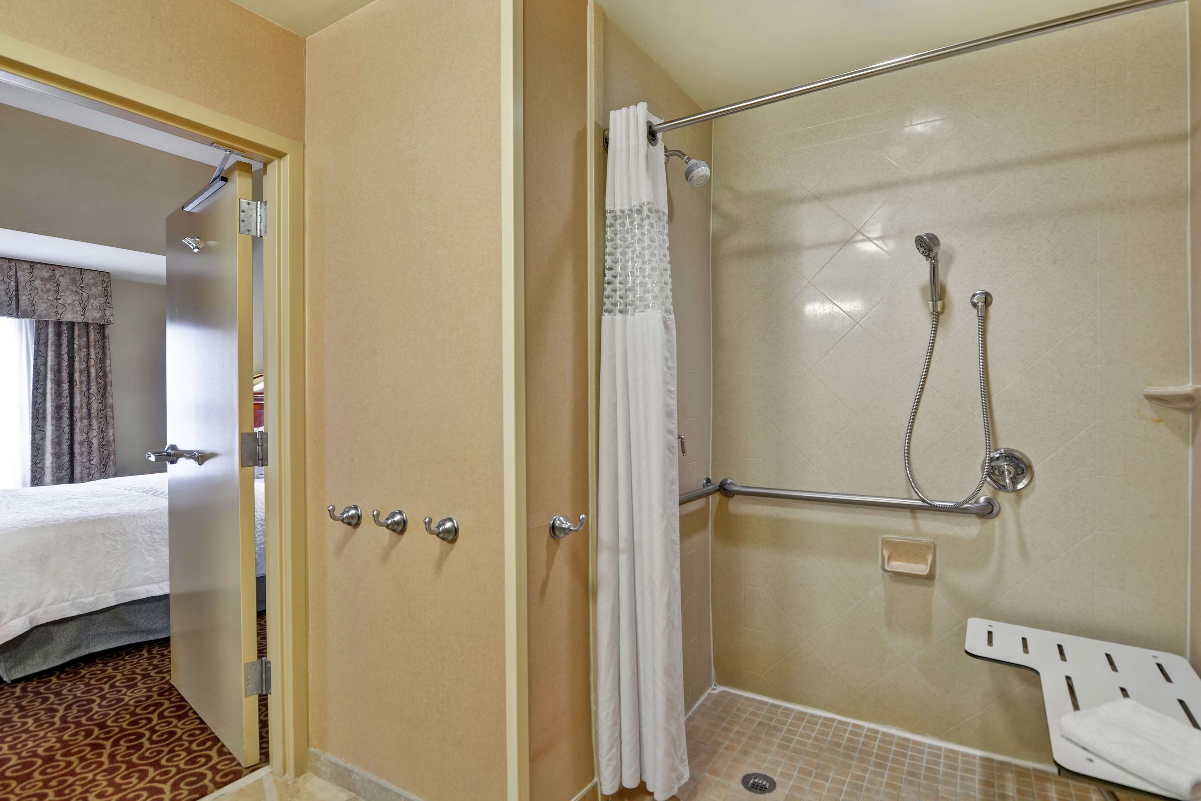 Hampton Inn & Suites Fredericksburg Hampton Inn & Suites Fredericksburg
