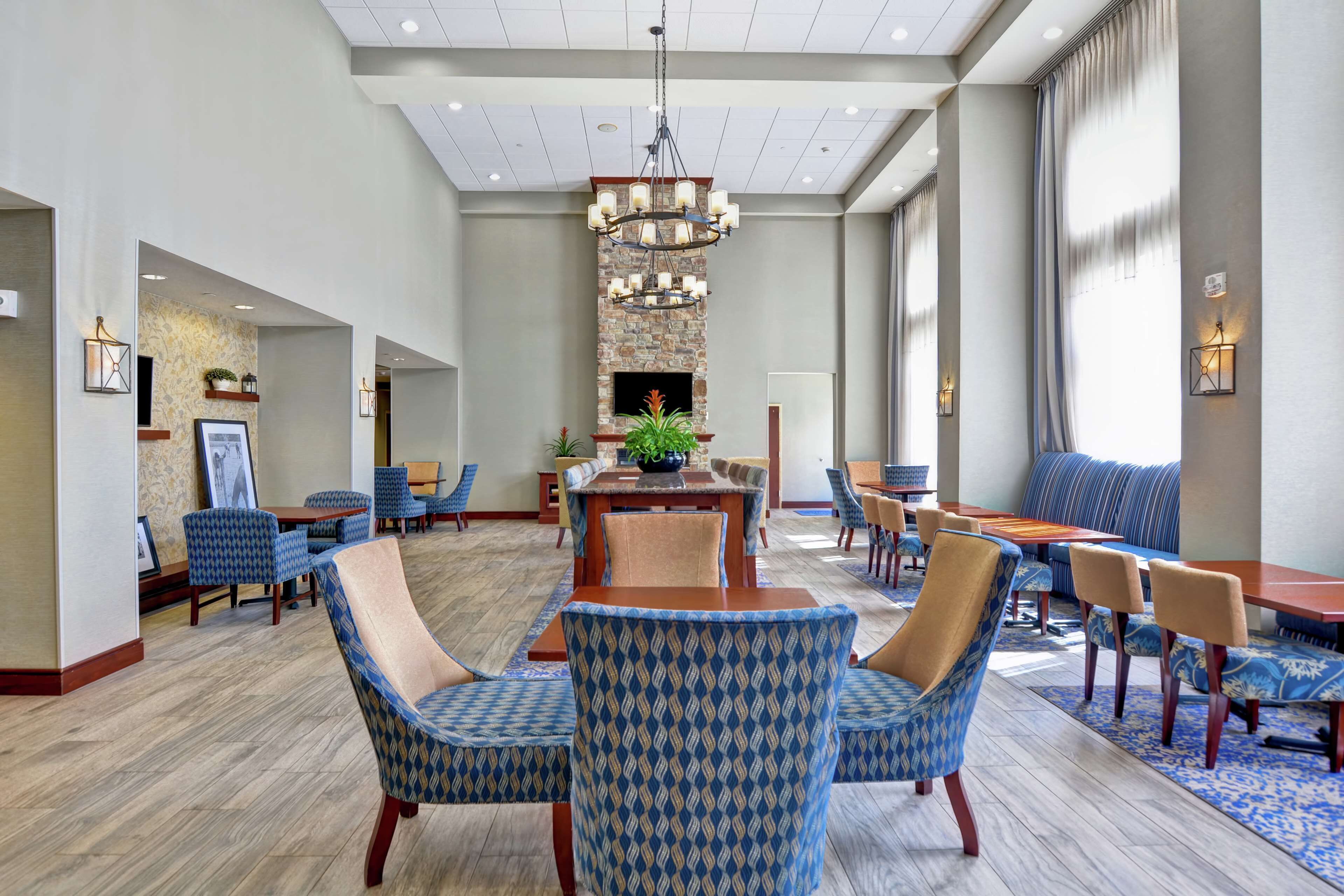 Hampton Inn & Suites Fredericksburg Hampton Inn & Suites Fredericksburg