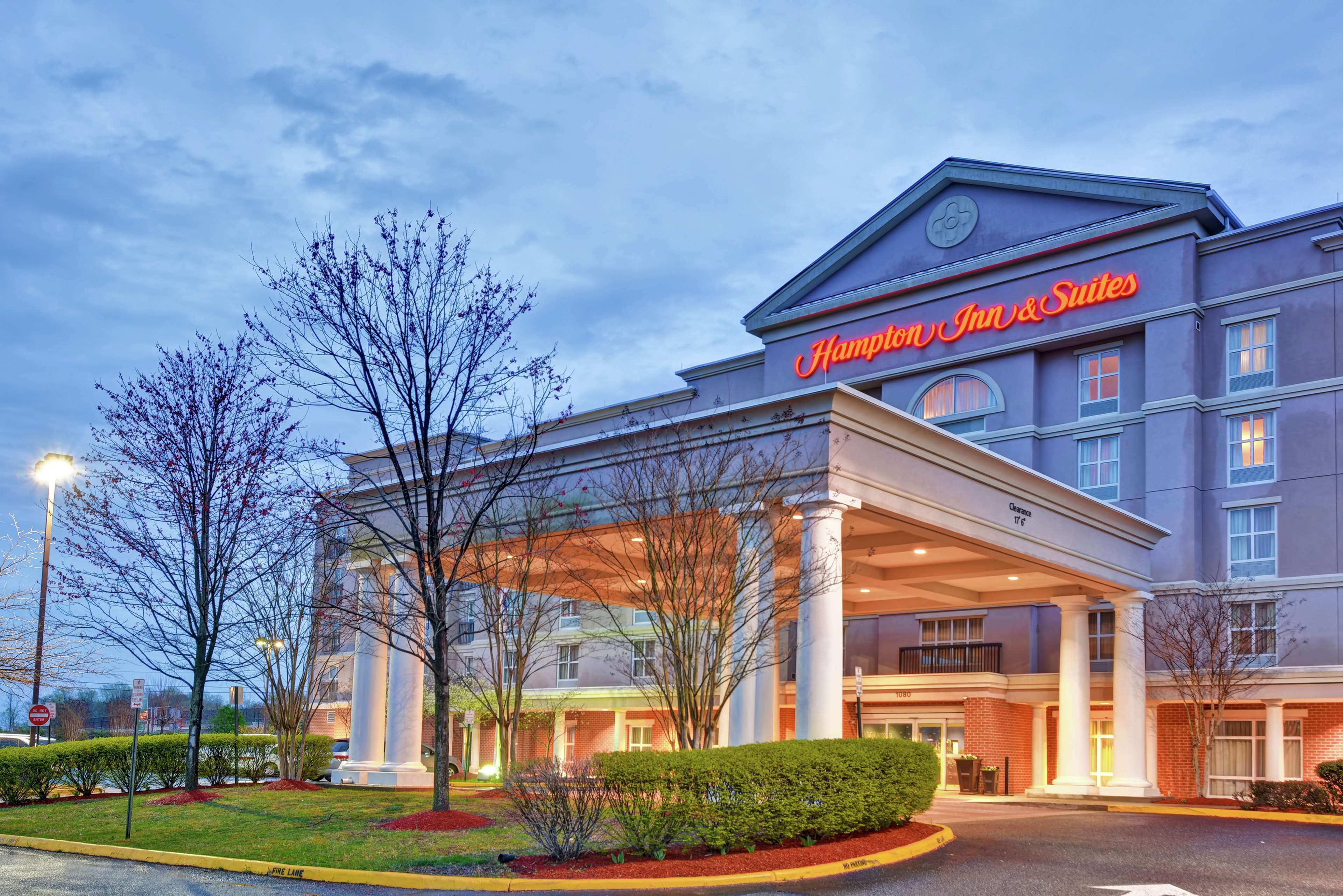 Hampton Inn & Suites Fredericksburg Hampton Inn & Suites Fredericksburg