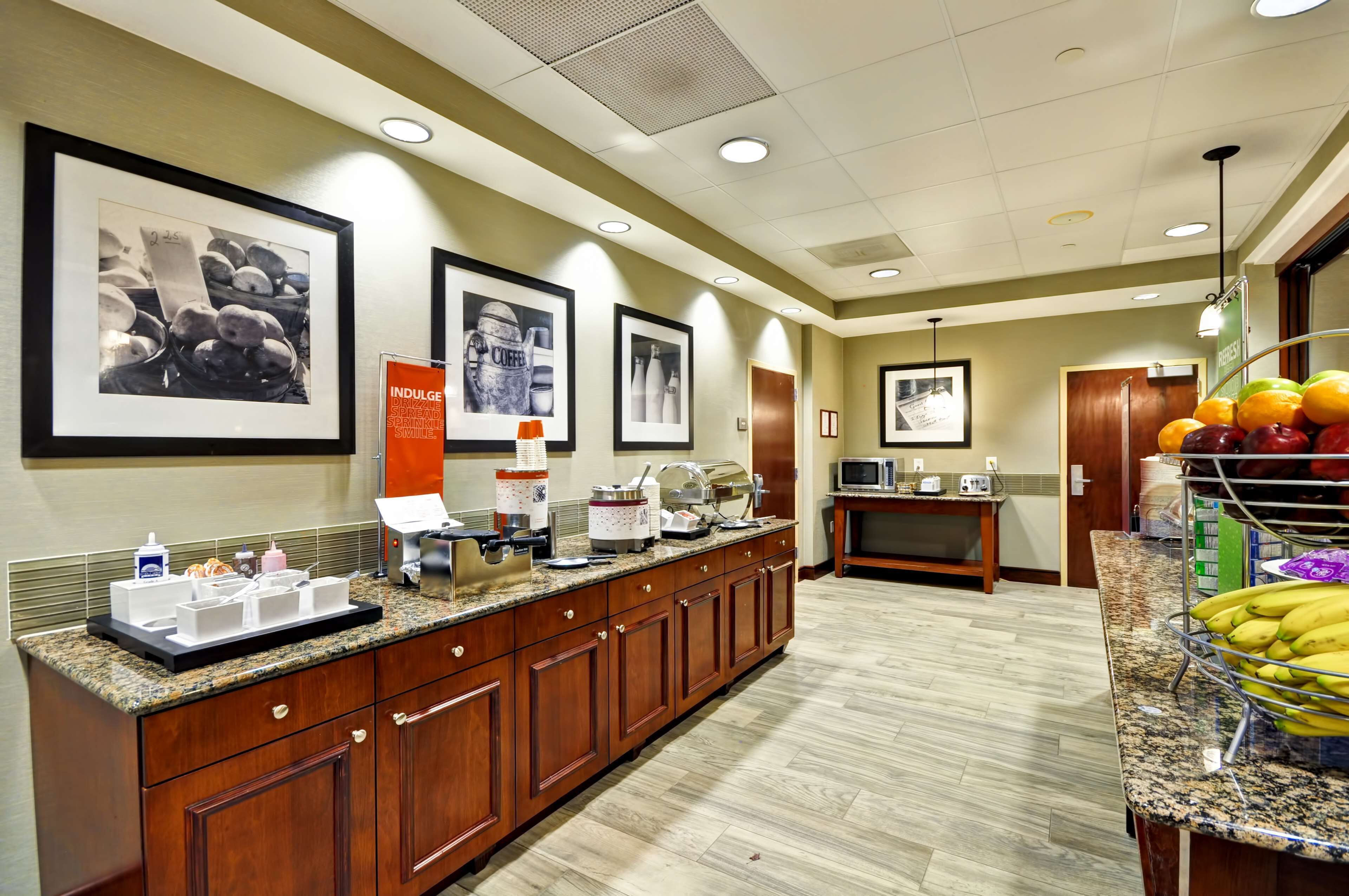 Hampton Inn & Suites Fredericksburg Hampton Inn & Suites Fredericksburg