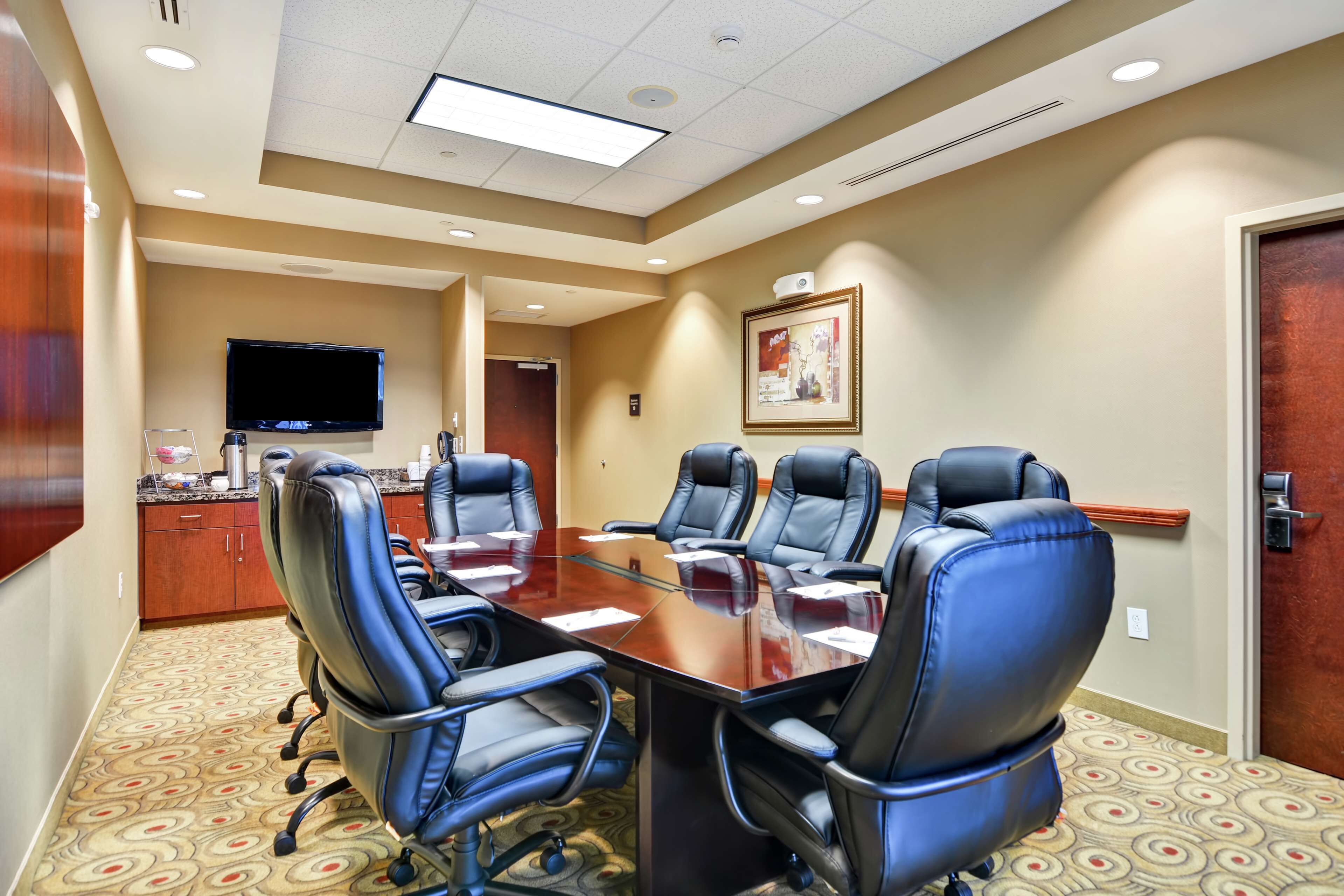Hampton Inn & Suites Fredericksburg Hampton Inn & Suites Fredericksburg