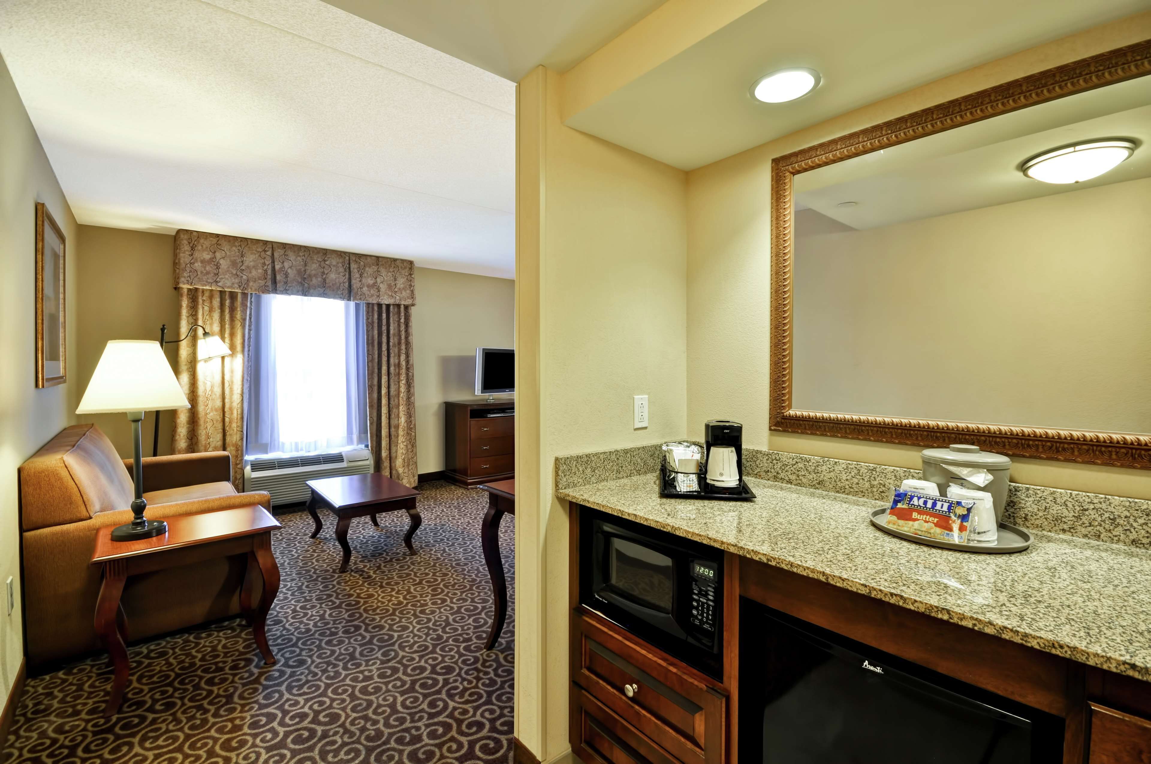 Hampton Inn & Suites Fredericksburg Hampton Inn & Suites Fredericksburg