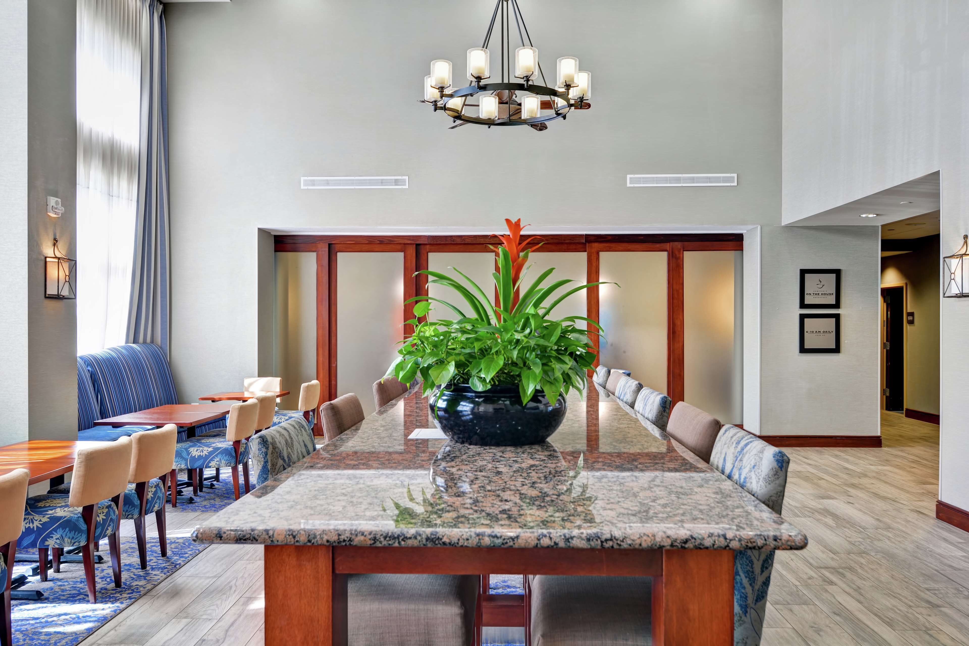 Hampton Inn & Suites Fredericksburg Hampton Inn & Suites Fredericksburg