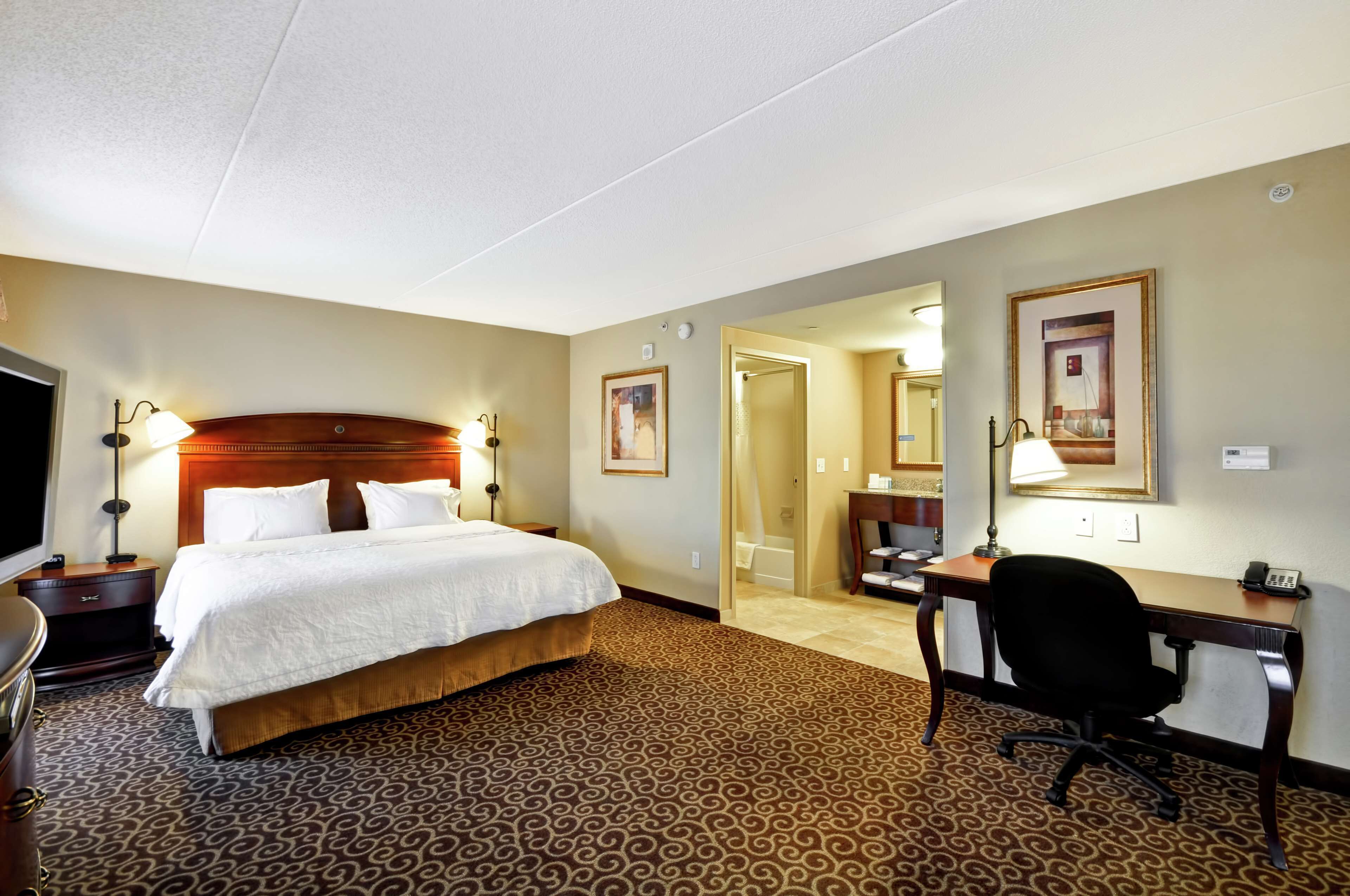 Hampton Inn & Suites Fredericksburg Hampton Inn & Suites Fredericksburg