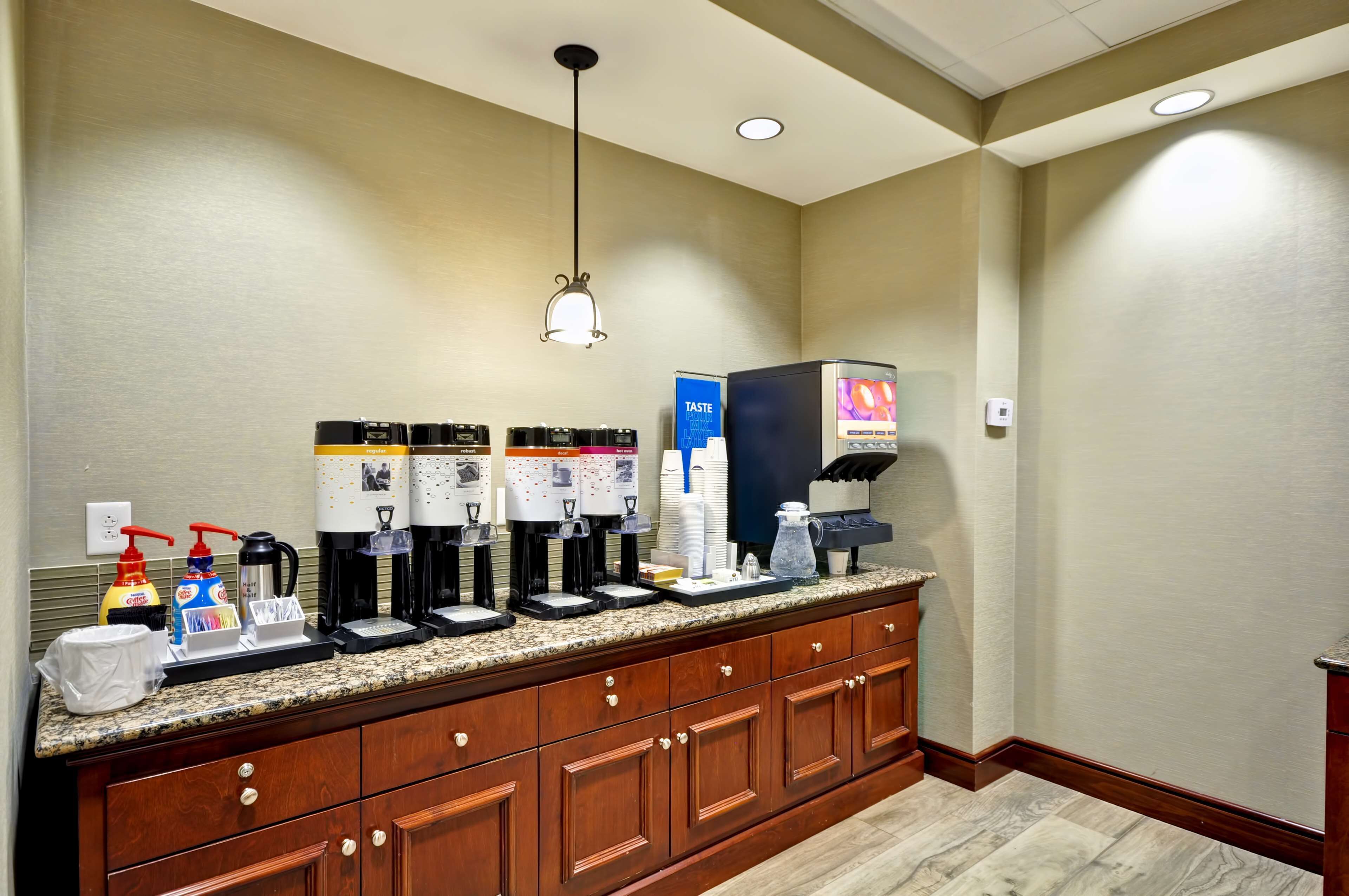 Hampton Inn & Suites Fredericksburg Hampton Inn & Suites Fredericksburg