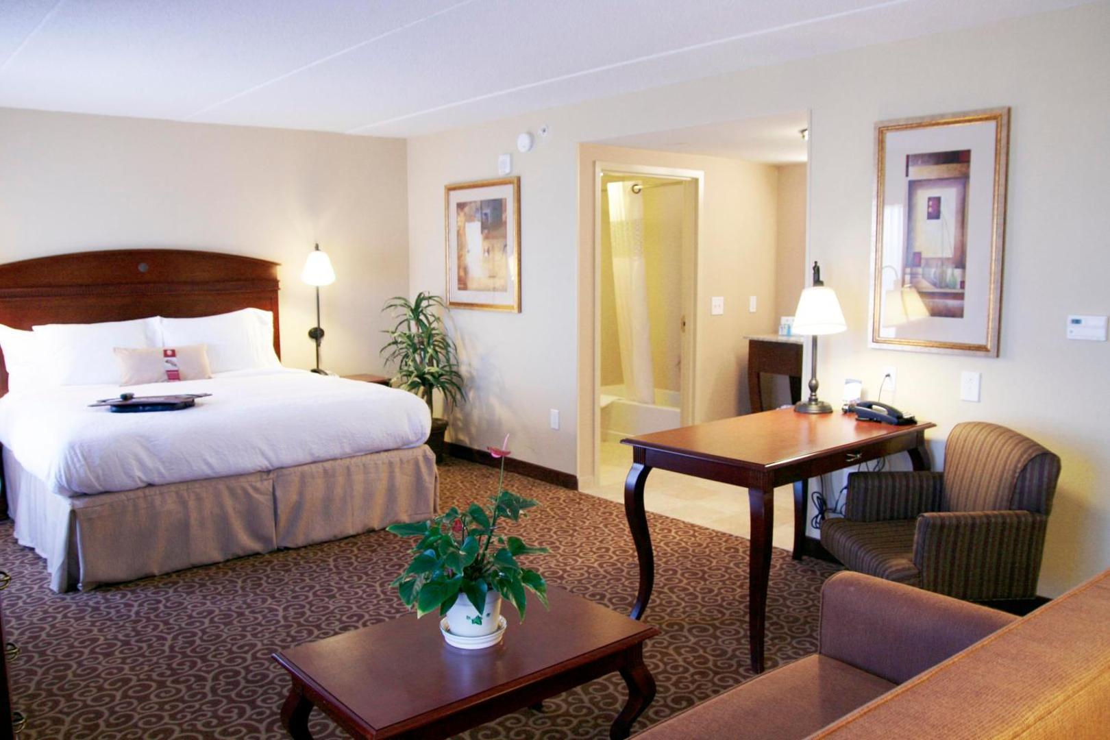 Hampton Inn & Suites Fredericksburg Hampton Inn & Suites Fredericksburg