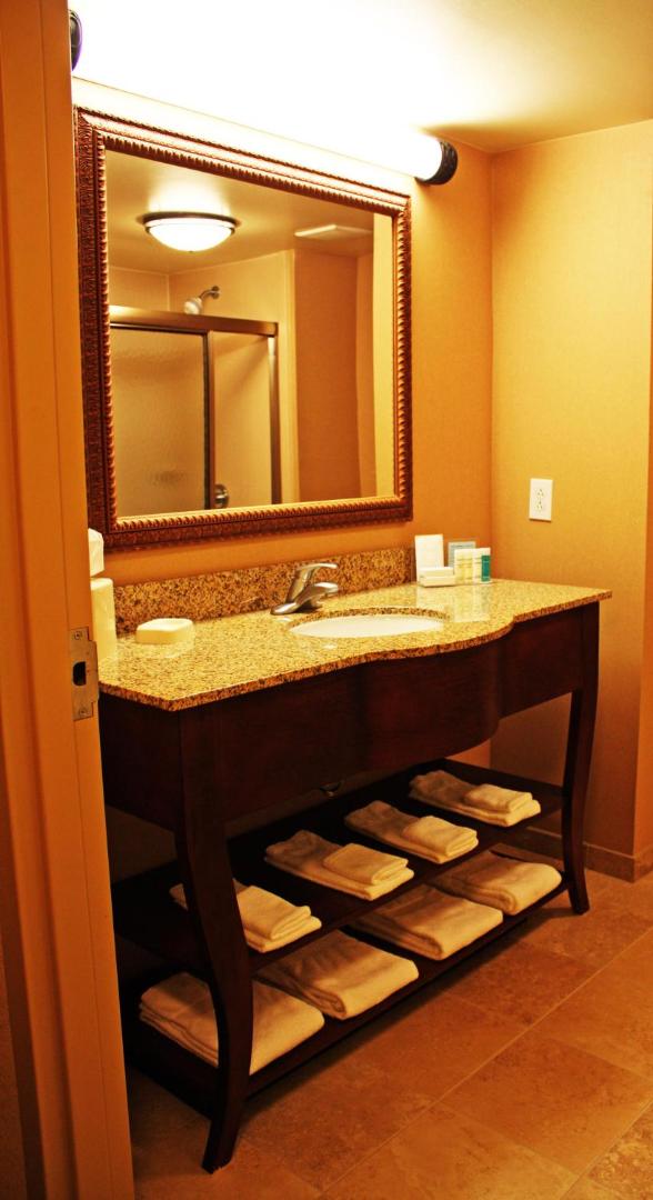 Hampton Inn & Suites Fredericksburg Hampton Inn & Suites Fredericksburg