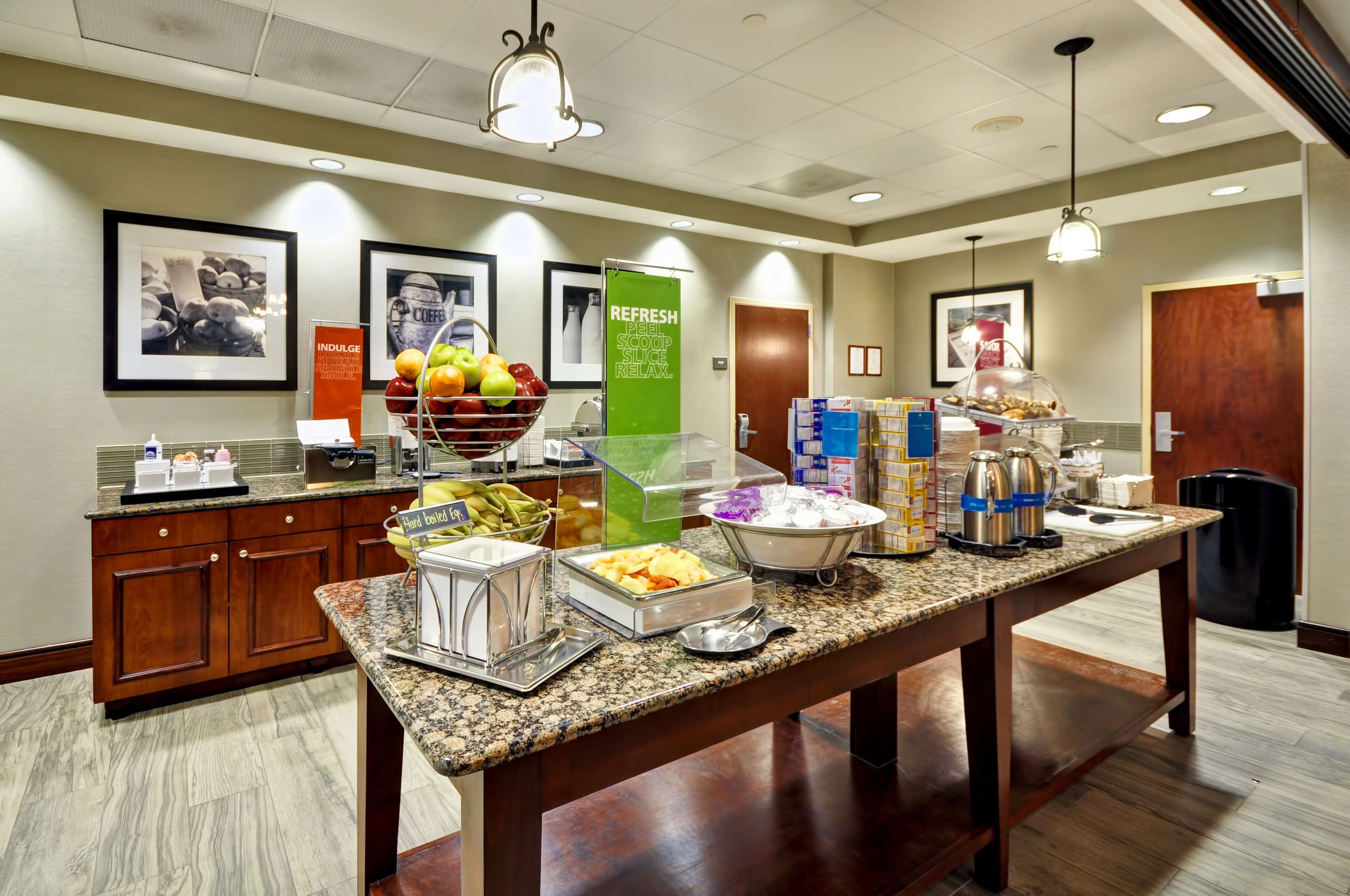 Hampton Inn & Suites Fredericksburg Hampton Inn & Suites Fredericksburg