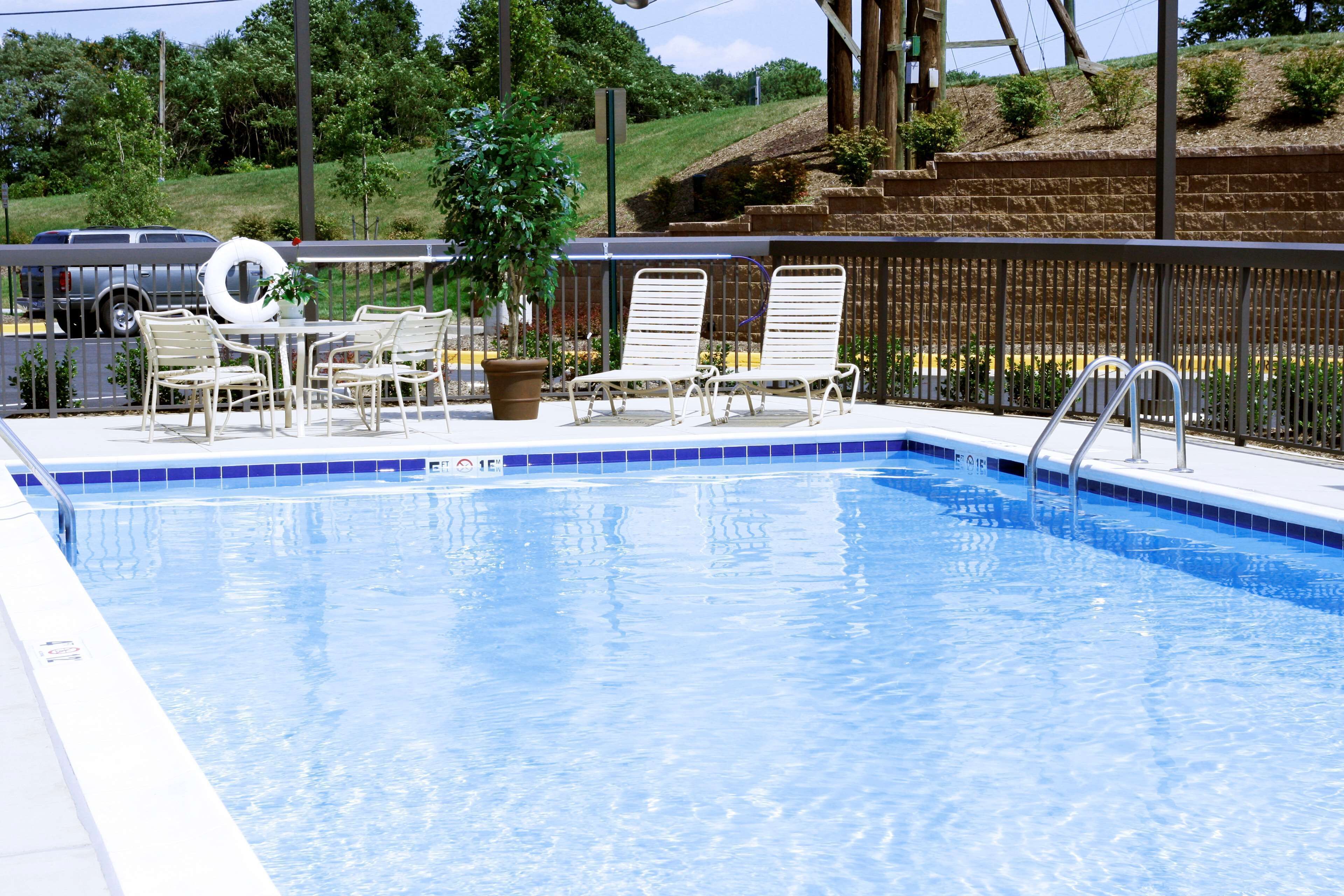 Hampton Inn & Suites Fredericksburg Hampton Inn & Suites Fredericksburg
