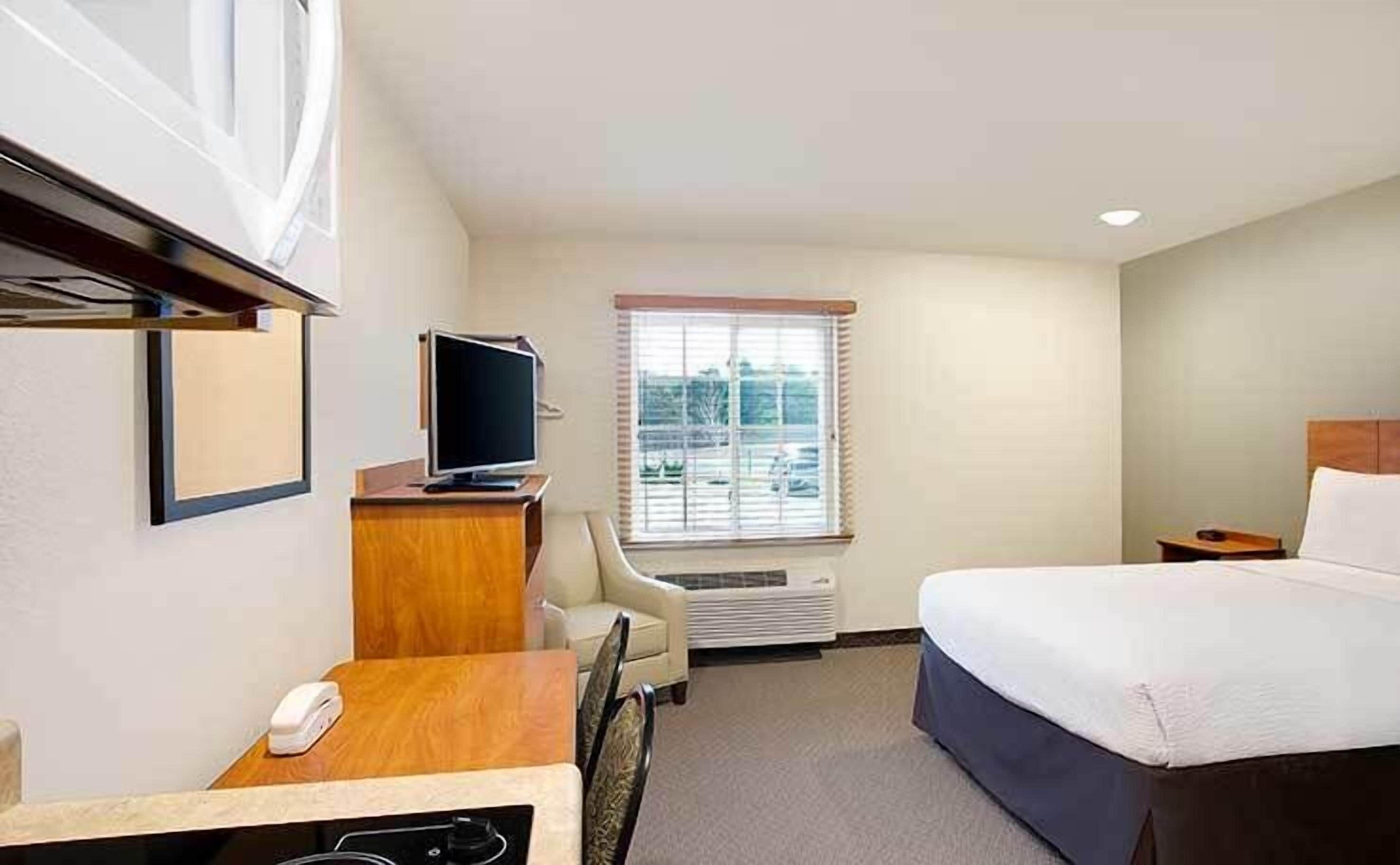 WoodSpring Suites Fredericksburg WoodSpring Suites Fredericksburg