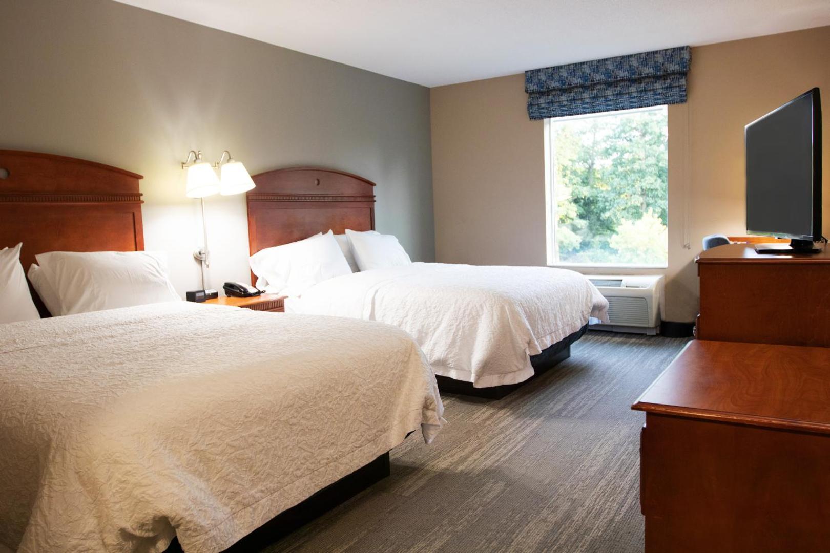 Hampton Inn Gloucester Hampton Inn Gloucester