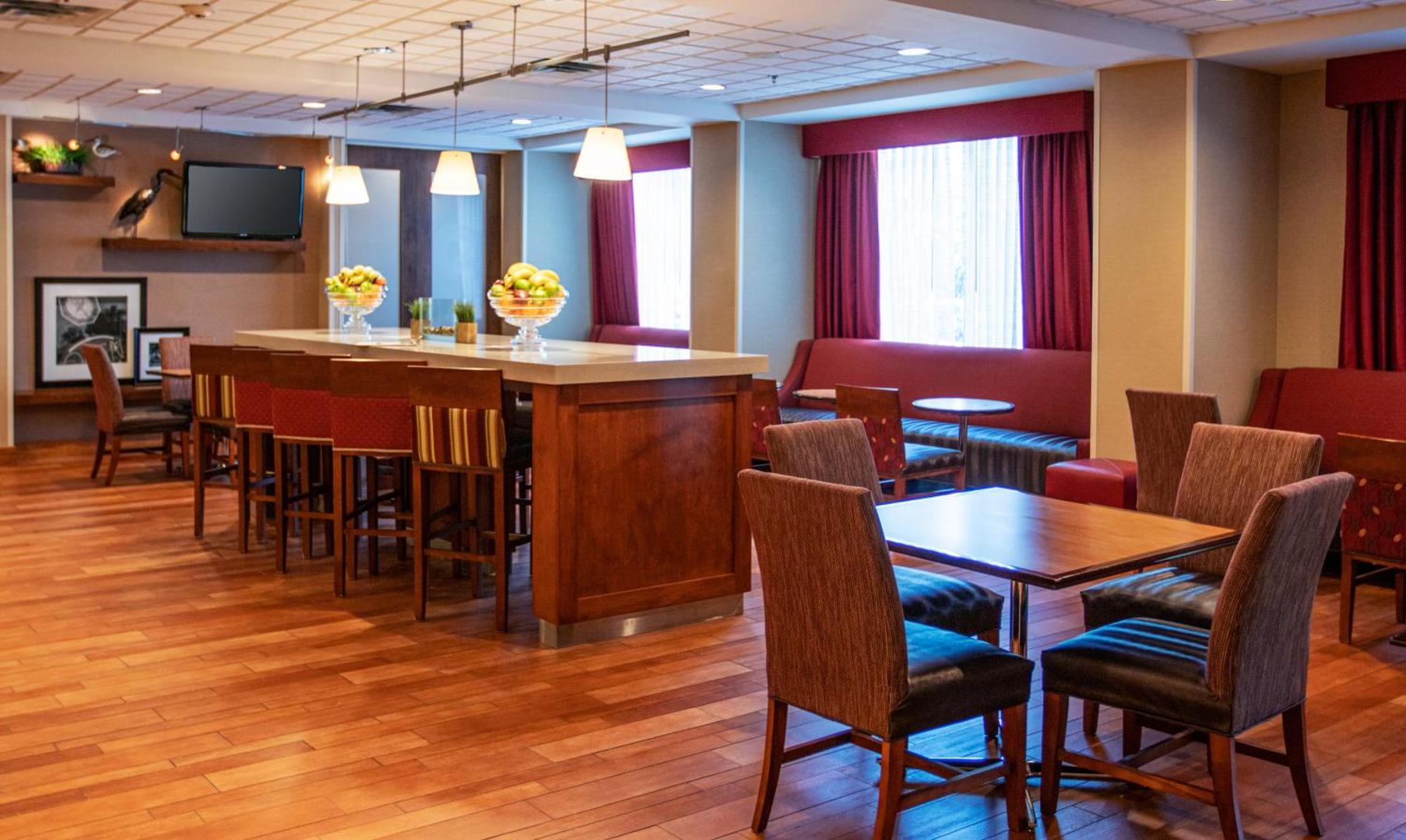 Hampton Inn Gloucester Hampton Inn Gloucester