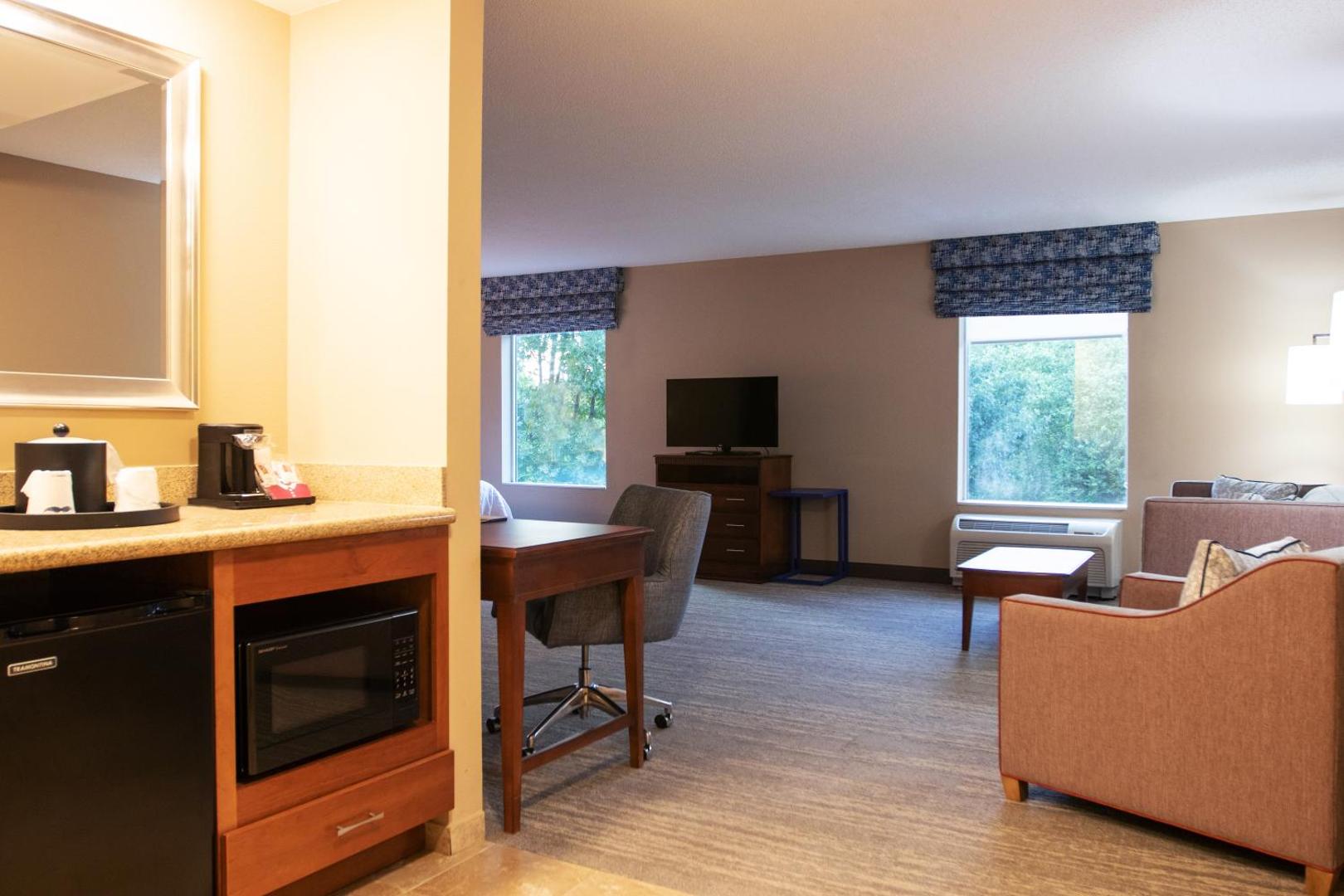 Hampton Inn Gloucester Hampton Inn Gloucester