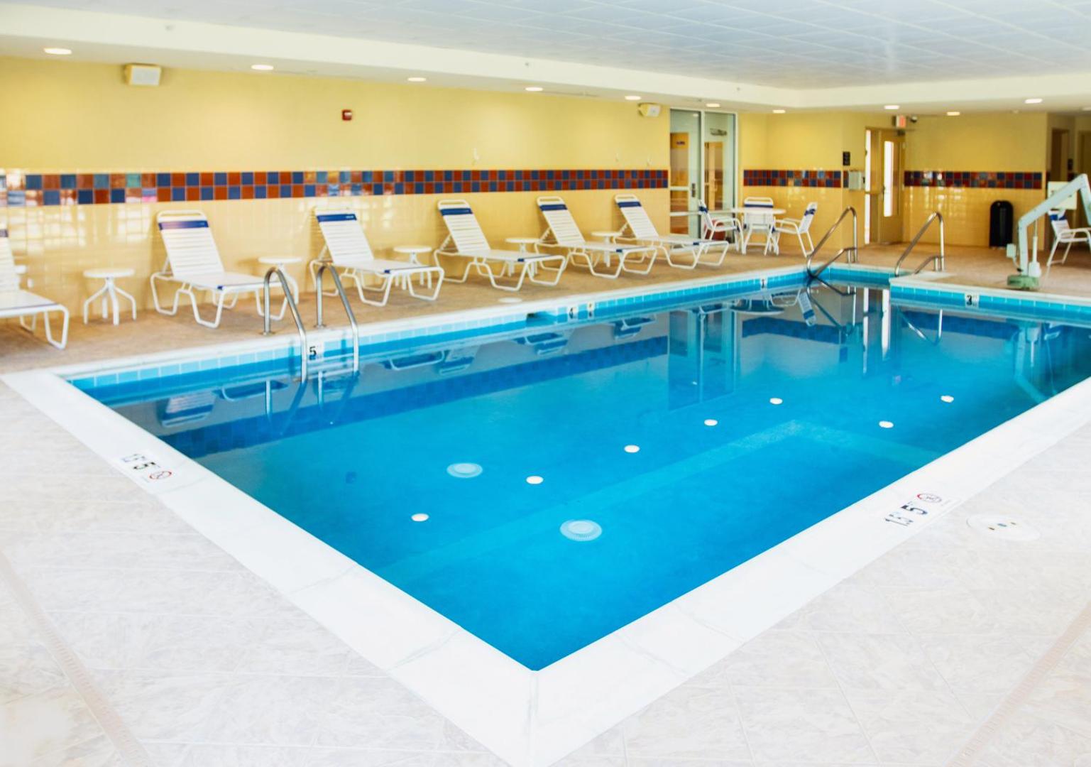 Hampton Inn Gloucester Hampton Inn Gloucester