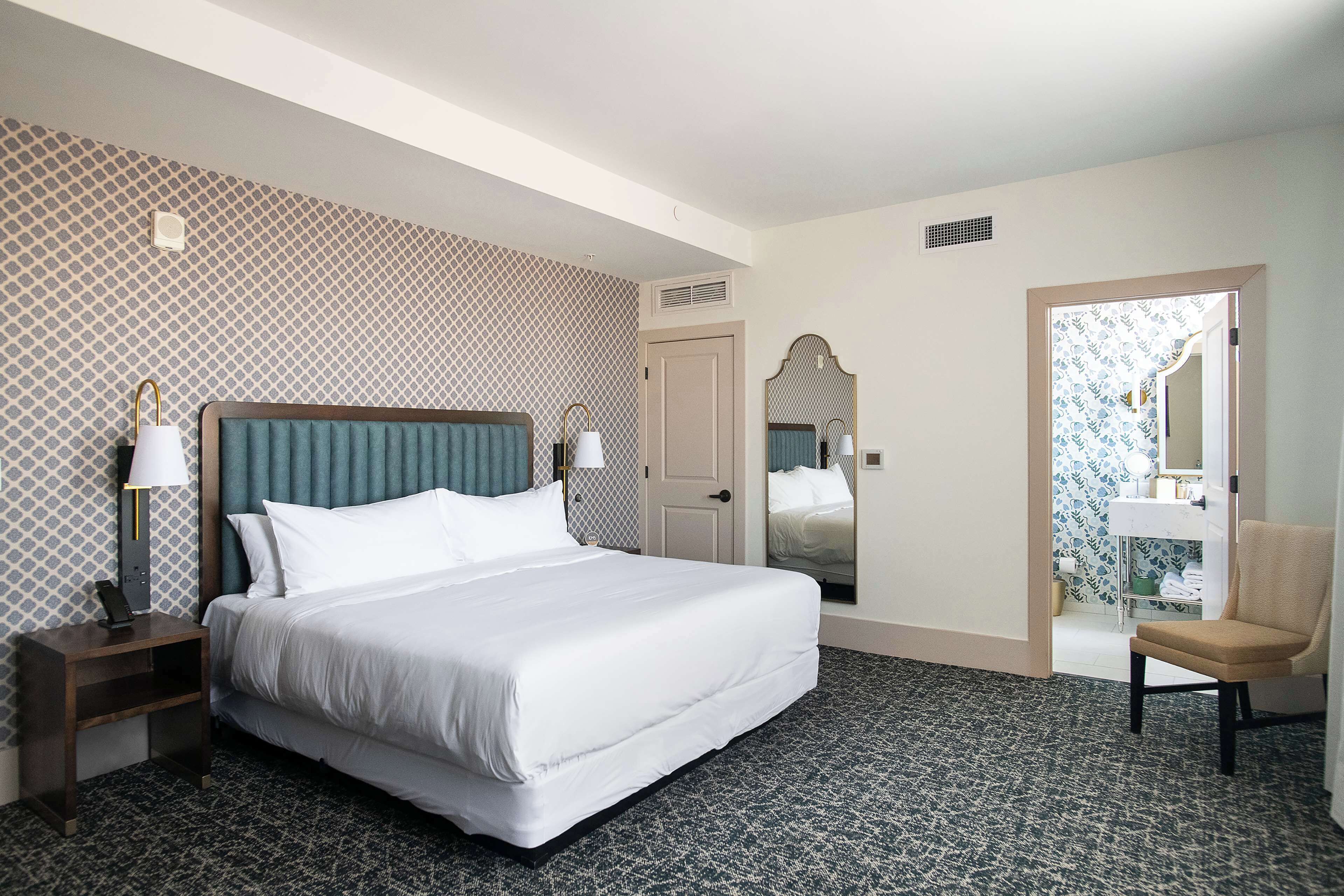 Hotel Petersburg, Tapestry Collection by Hilton Hotel Petersburg, Tapestry Collection by Hilton