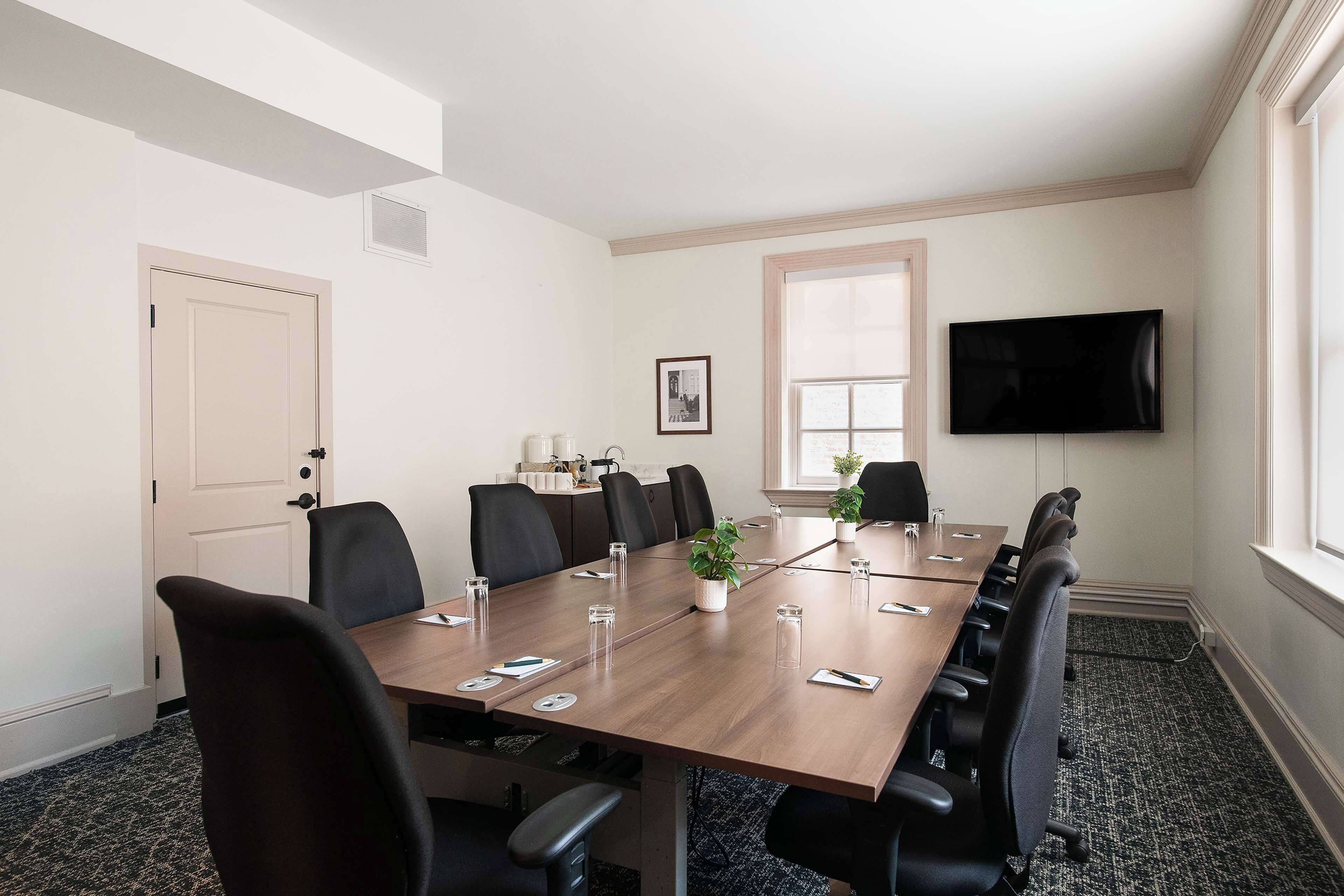 Hotel Petersburg, Tapestry Collection by Hilton Hotel Petersburg, Tapestry Collection by Hilton