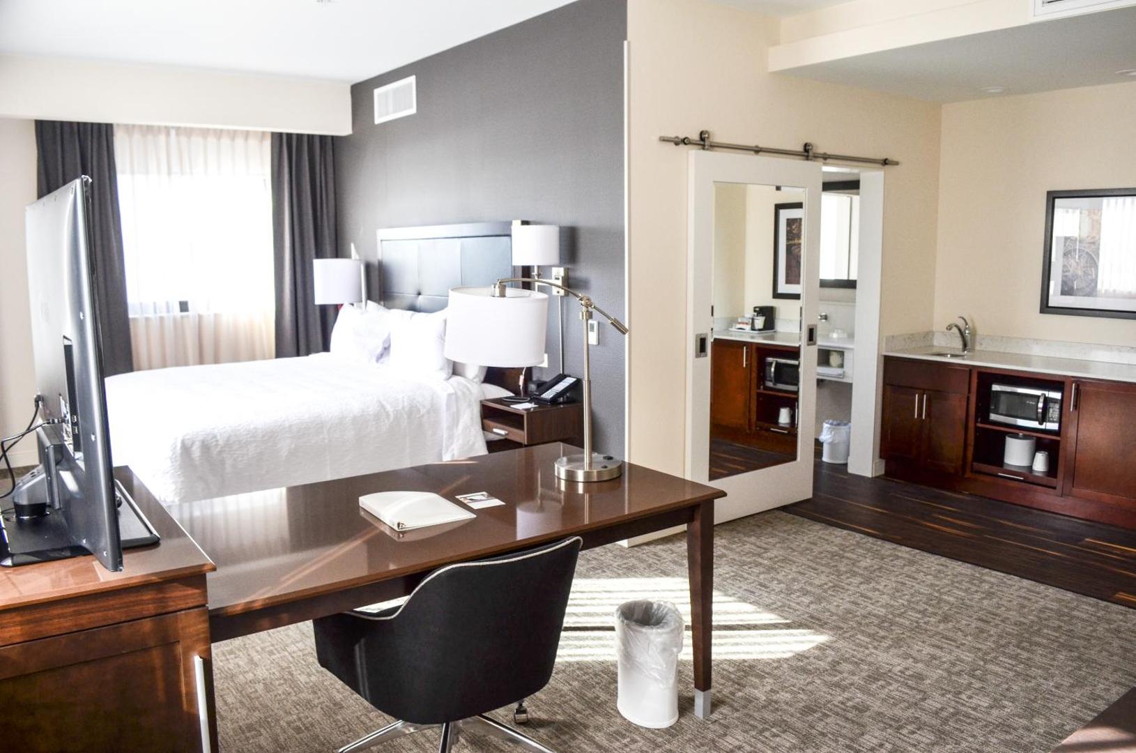 Hampton Inn & Suites Richmond - Downtown Hampton Inn & Suites Richmond - Downtown