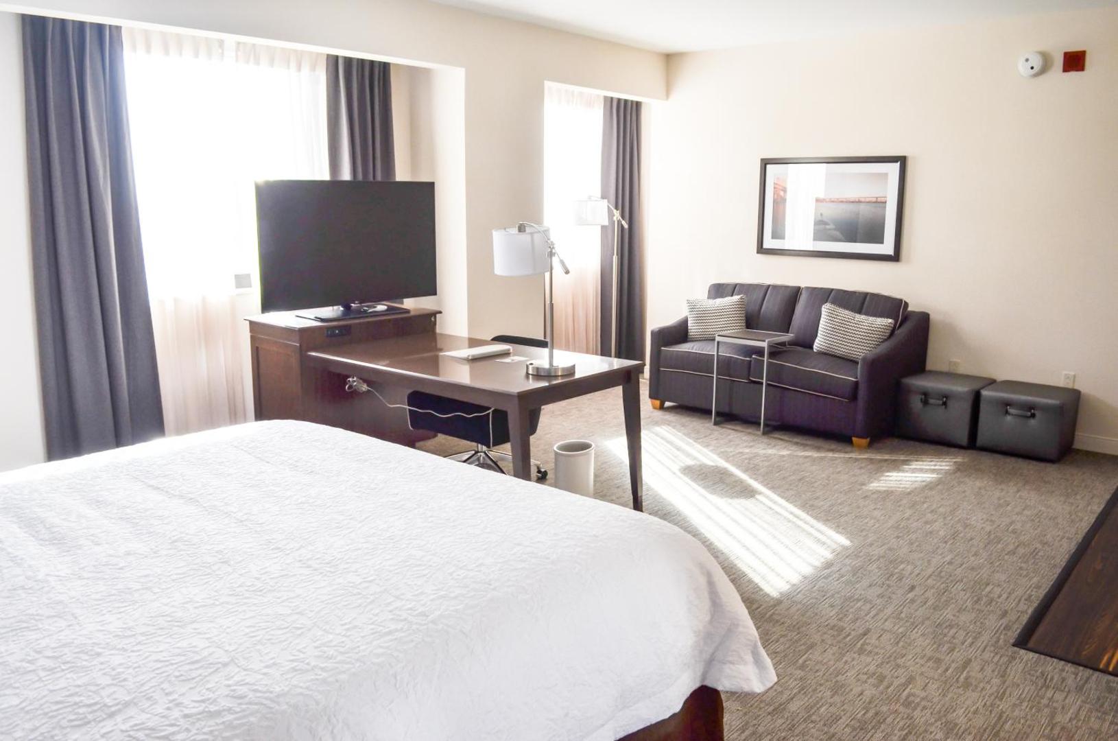 Hampton Inn & Suites Richmond - Downtown Hampton Inn & Suites Richmond - Downtown
