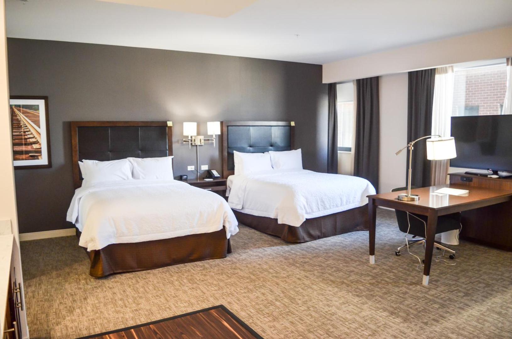 Hampton Inn & Suites Richmond - Downtown Hampton Inn & Suites Richmond - Downtown