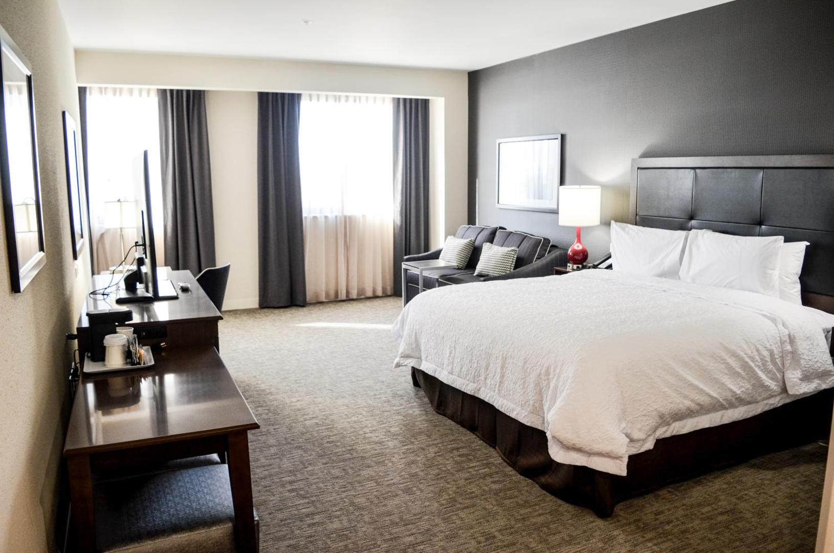 Hampton Inn & Suites Richmond - Downtown Hampton Inn & Suites Richmond - Downtown