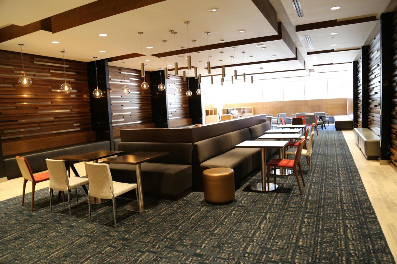 Hampton Inn & Suites Richmond - Downtown Hampton Inn & Suites Richmond - Downtown