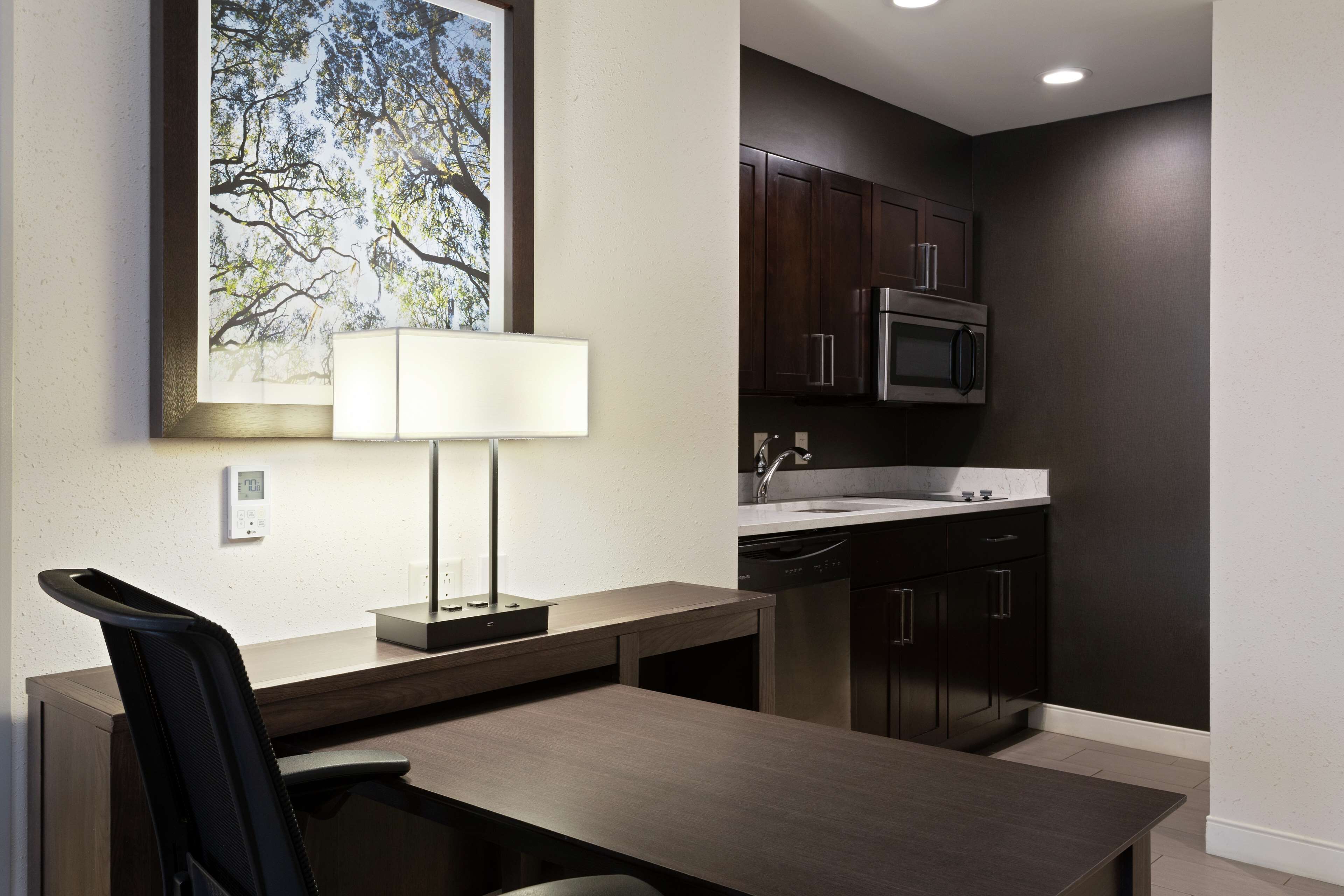 Hampton Inn & Suites Richmond - Downtown Hampton Inn & Suites Richmond - Downtown