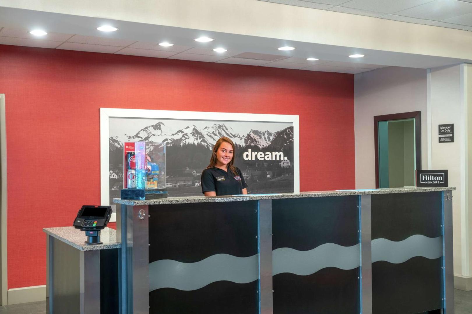 Hampton Inn & Suites Roanoke Airport Hampton Inn & Suites Roanoke Airport