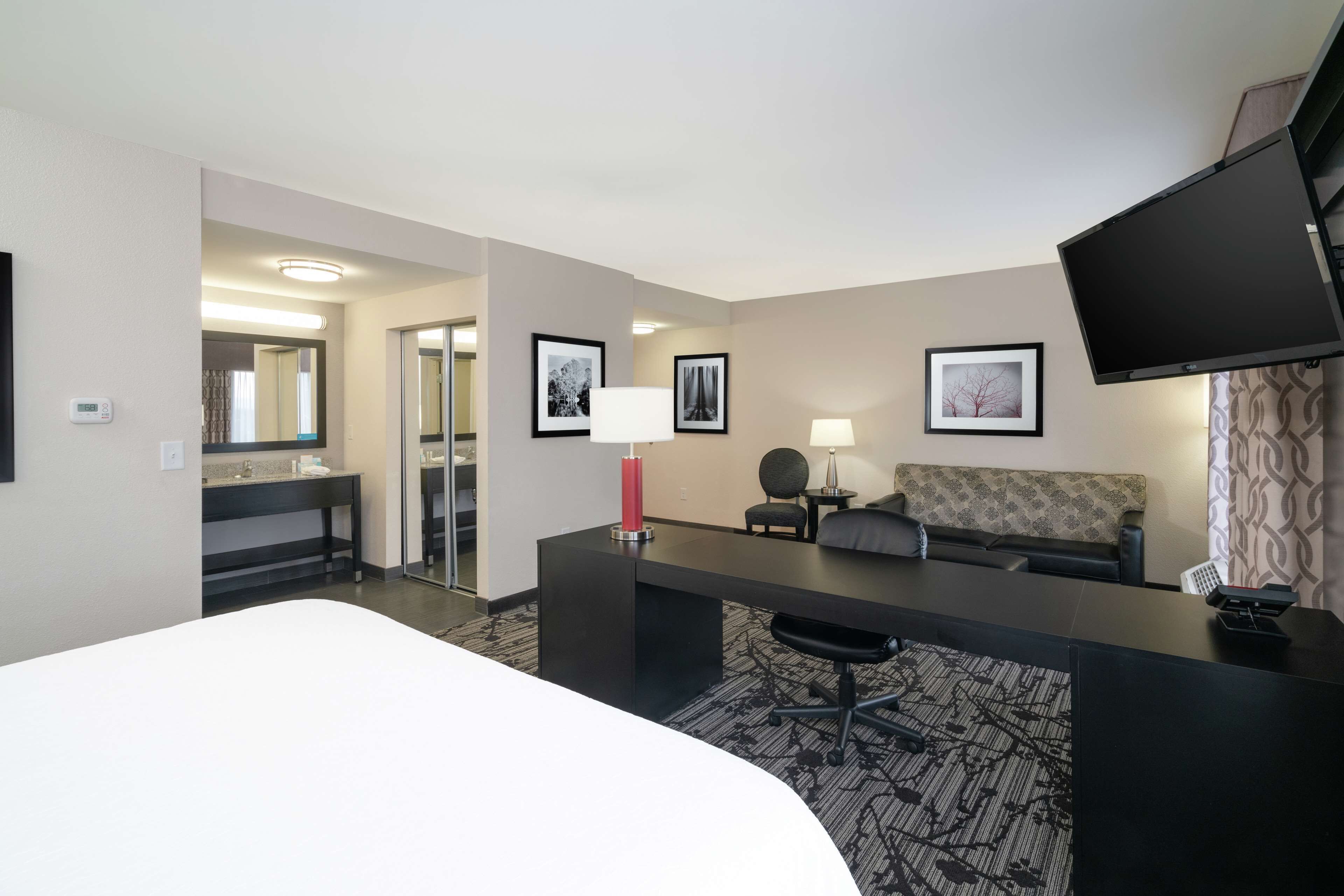 Hampton Inn & Suites Roanoke Airport Hampton Inn & Suites Roanoke Airport