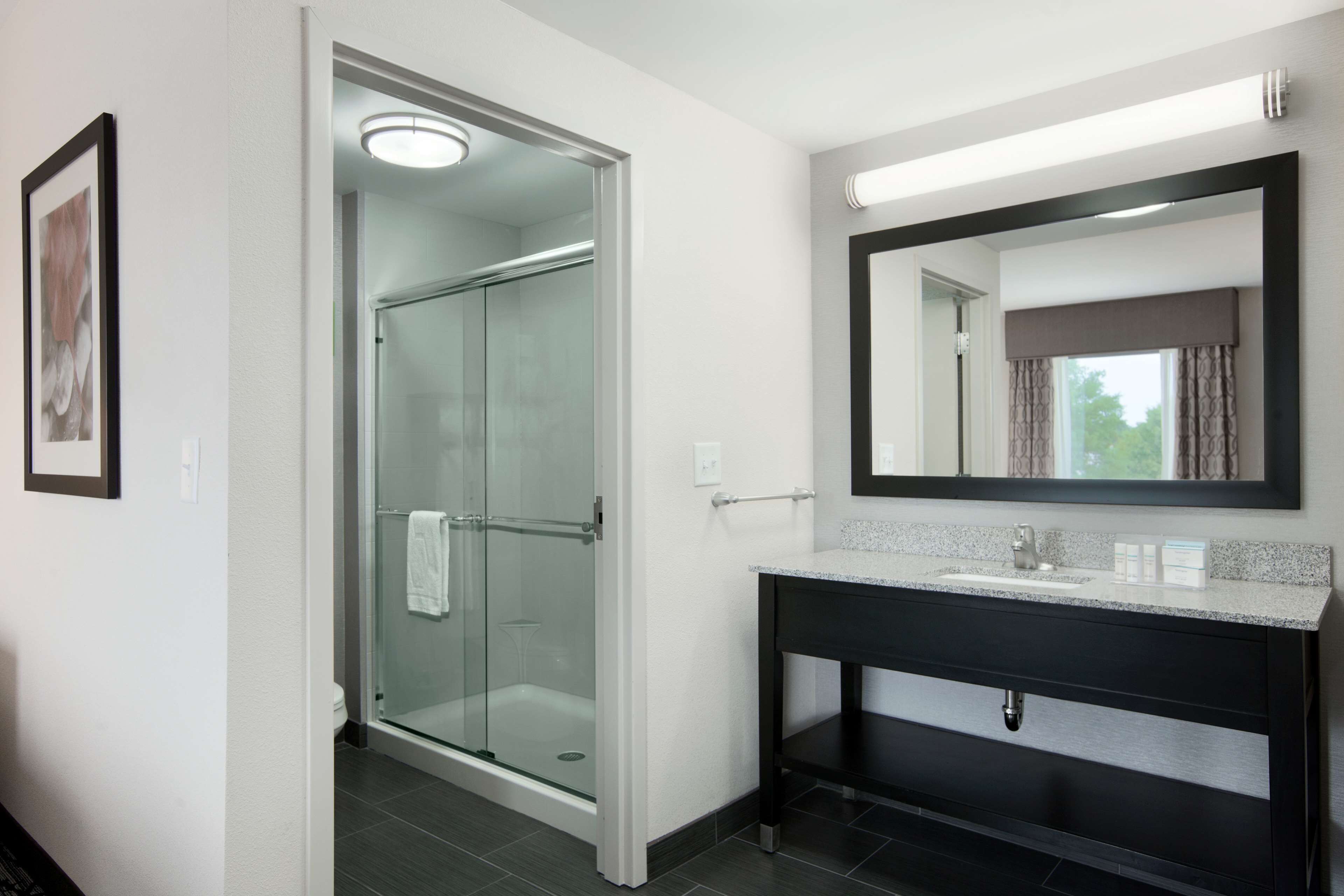 Hampton Inn & Suites Roanoke Airport Hampton Inn & Suites Roanoke Airport