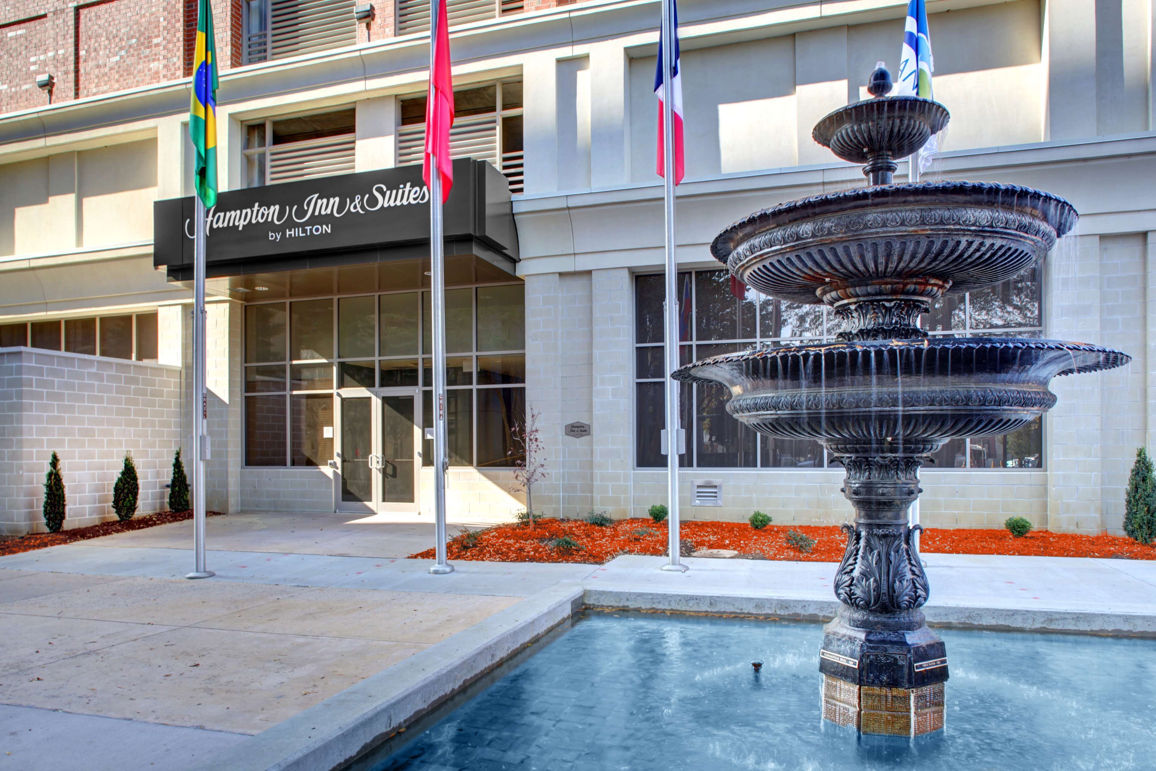 Hampton Inn and Suites Roanoke Downtown Hampton Inn and Suites Roanoke Downtown
