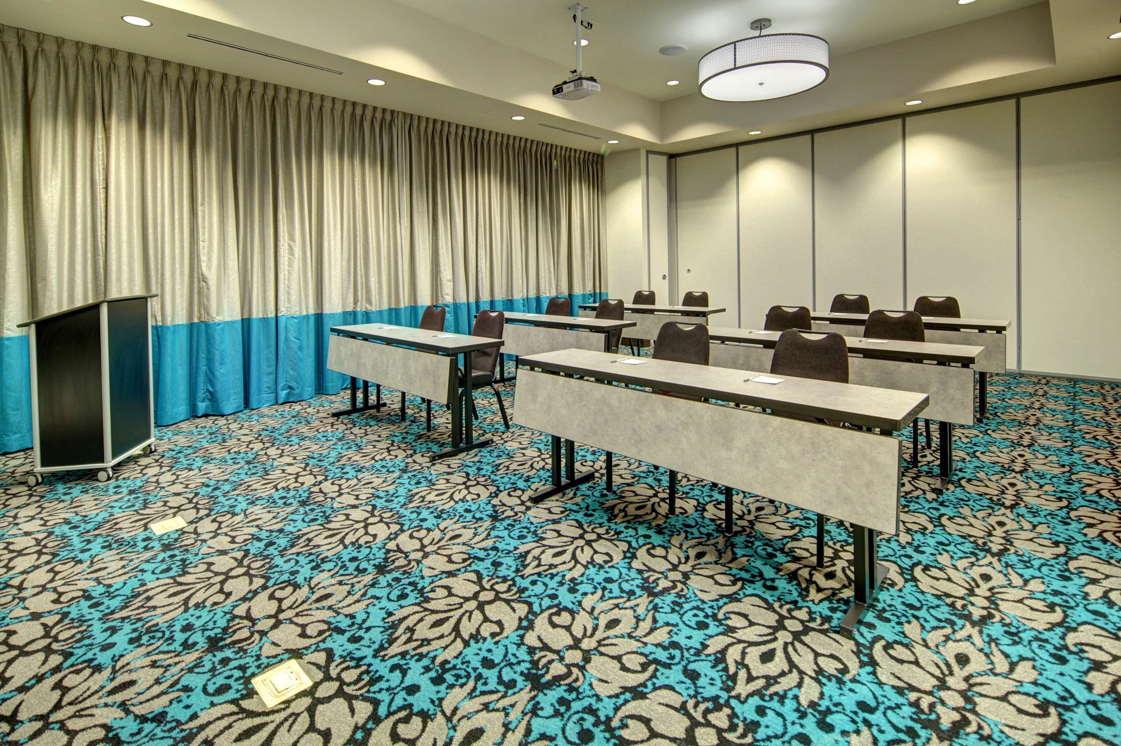 Hampton Inn and Suites Roanoke Downtown Hampton Inn and Suites Roanoke Downtown
