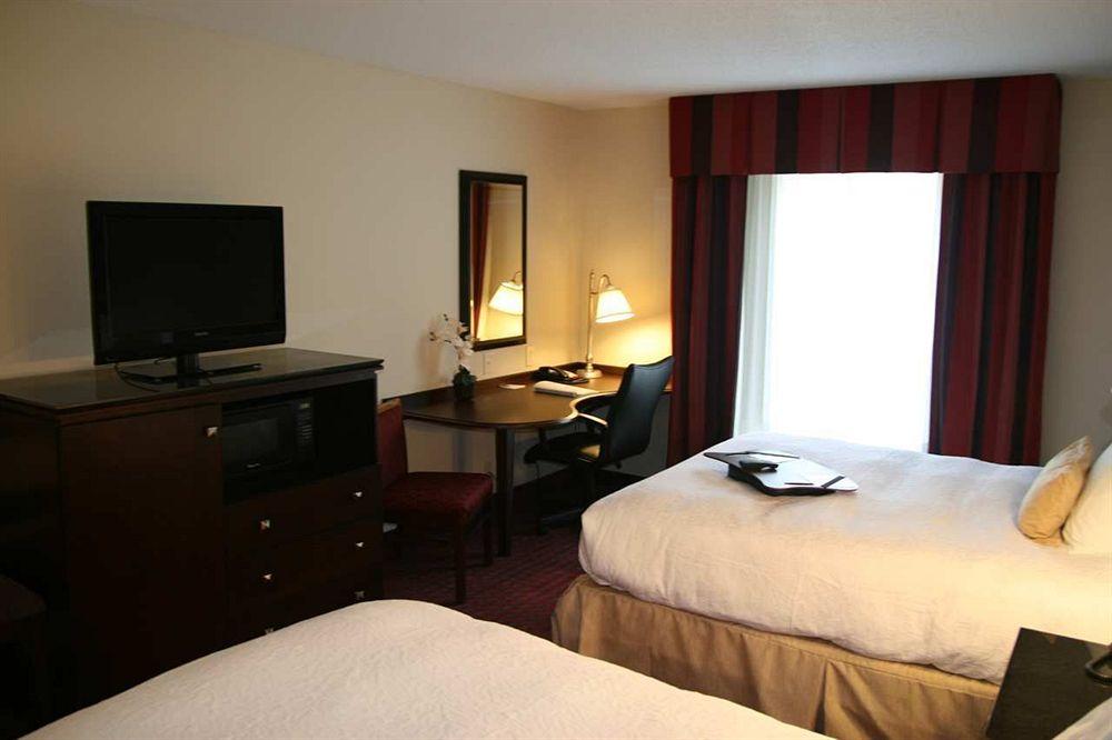 Hampton Inn Richmond - Airport Hampton Inn Richmond - Airport