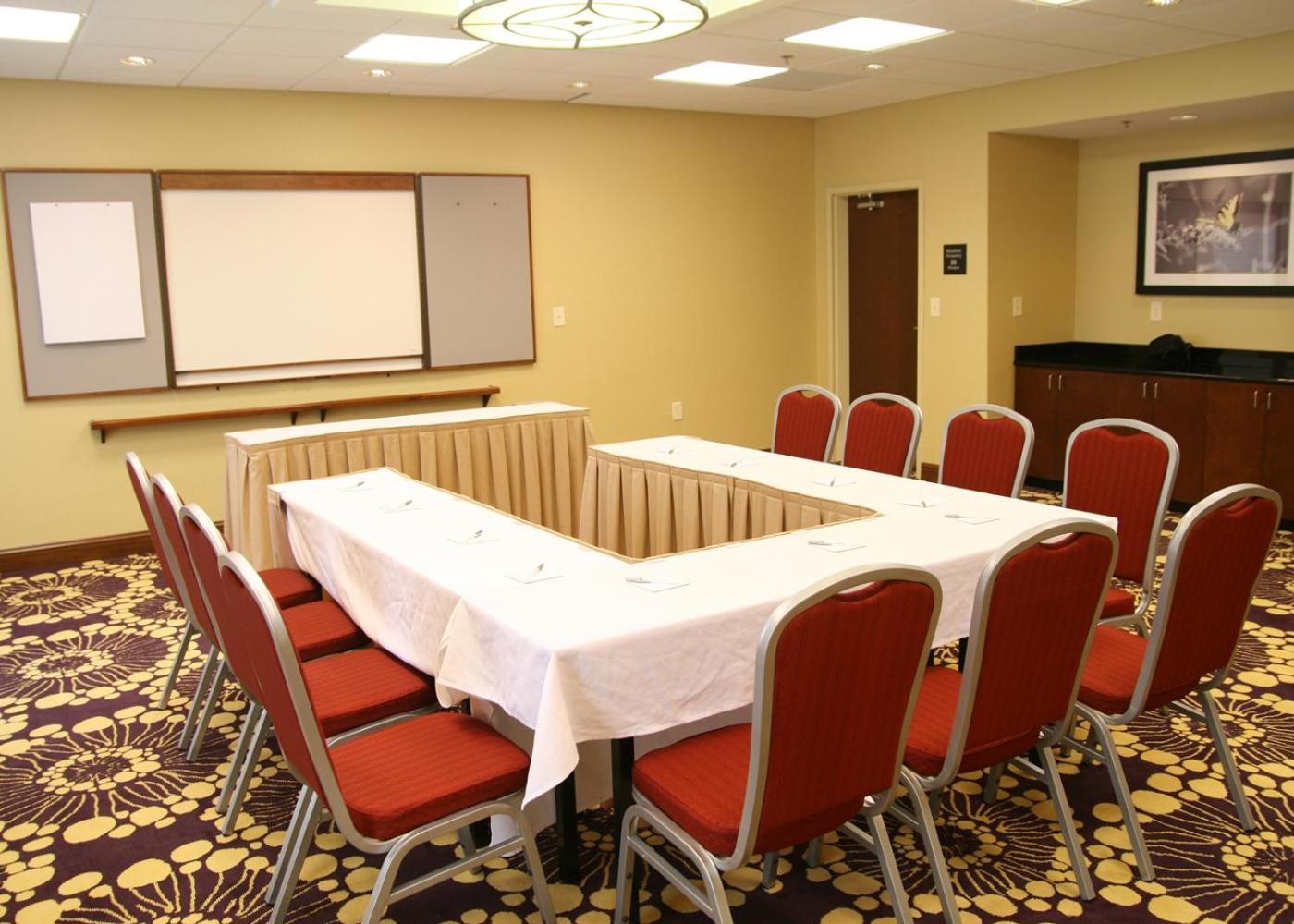 Hampton Inn Richmond - Airport Hampton Inn Richmond - Airport