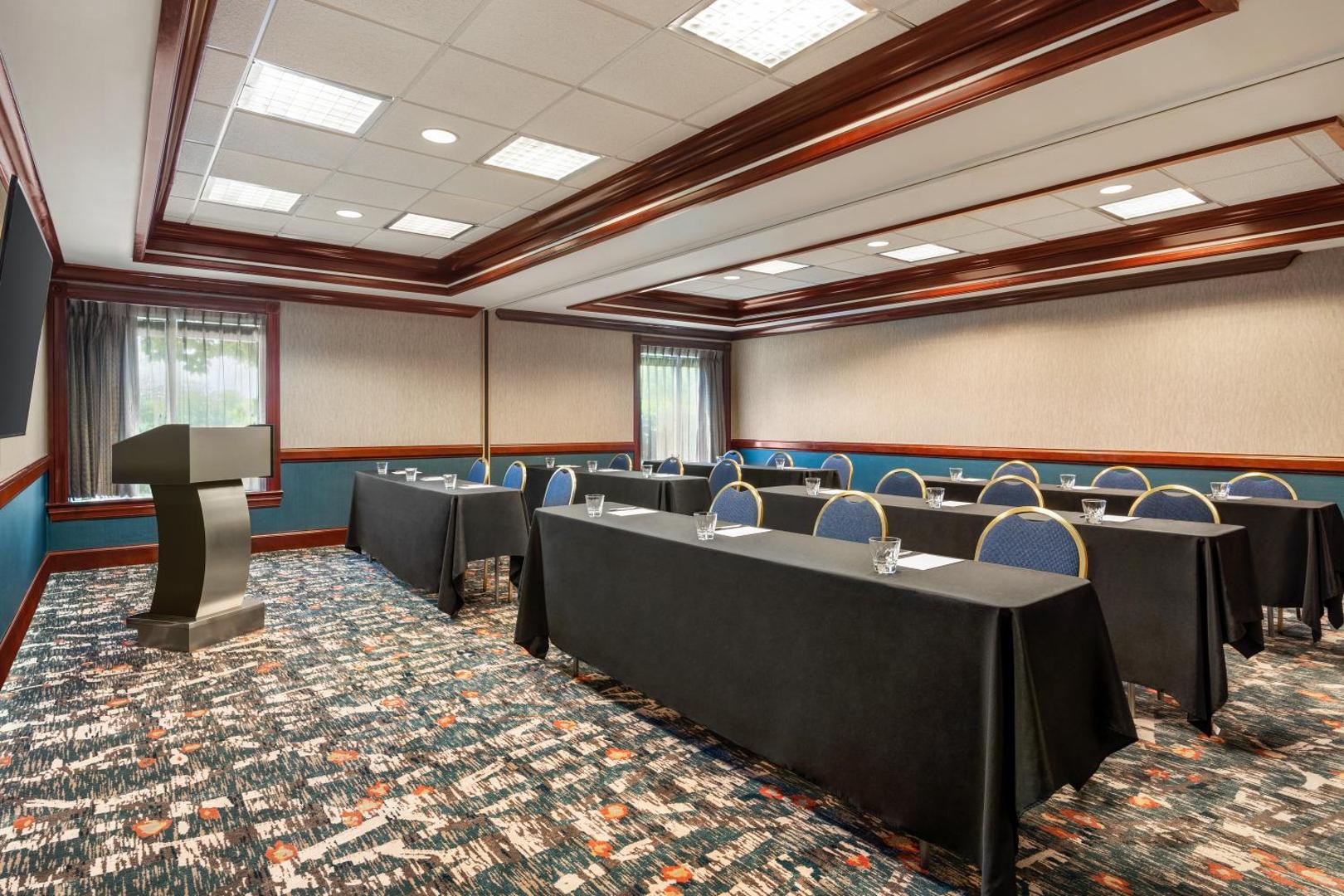 Hampton Inn Dulles/Cascades Hampton Inn Dulles/Cascades