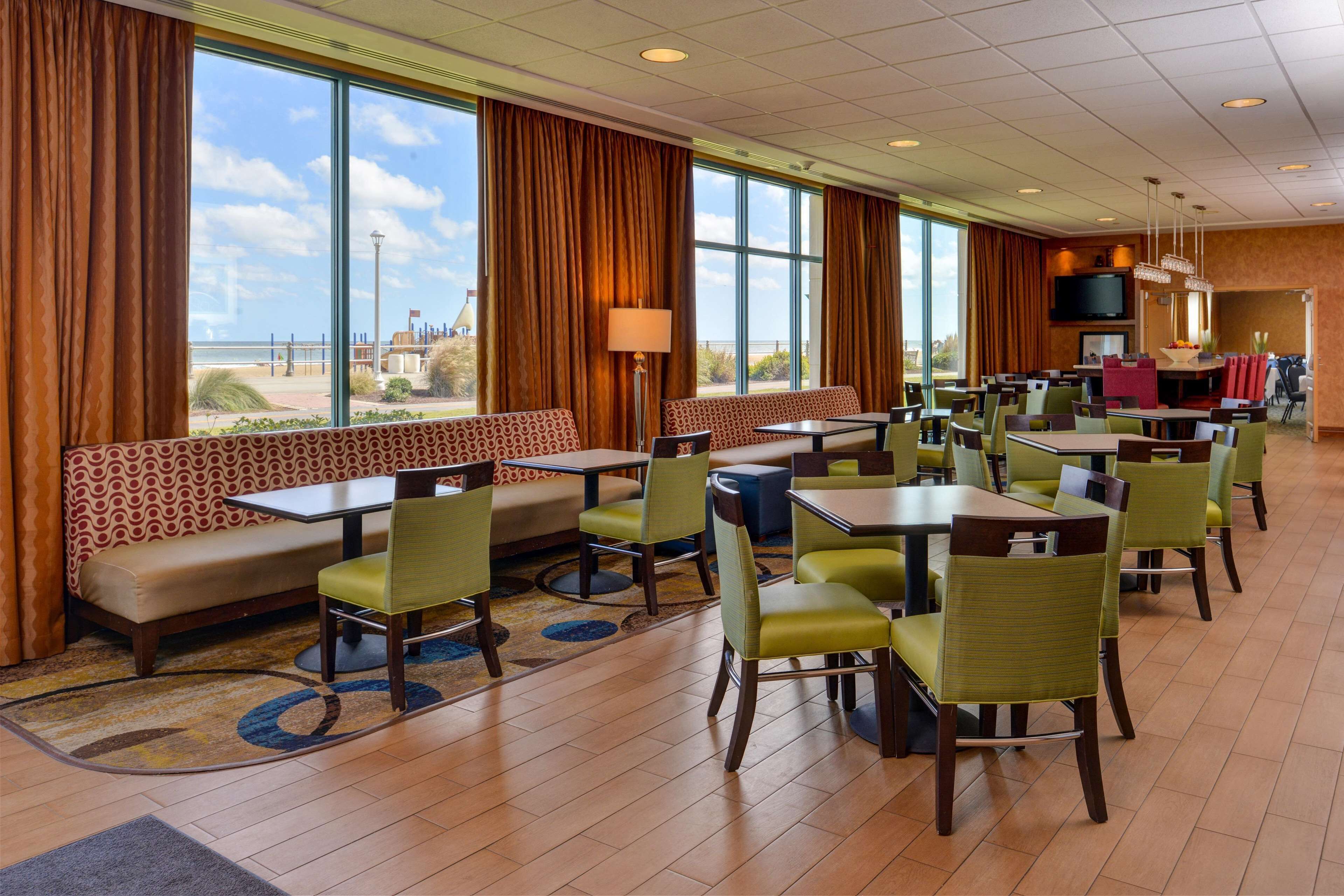 Hampton Inn Virginia Beach-Oceanfront South Hampton Inn Virginia Beach-Oceanfront South