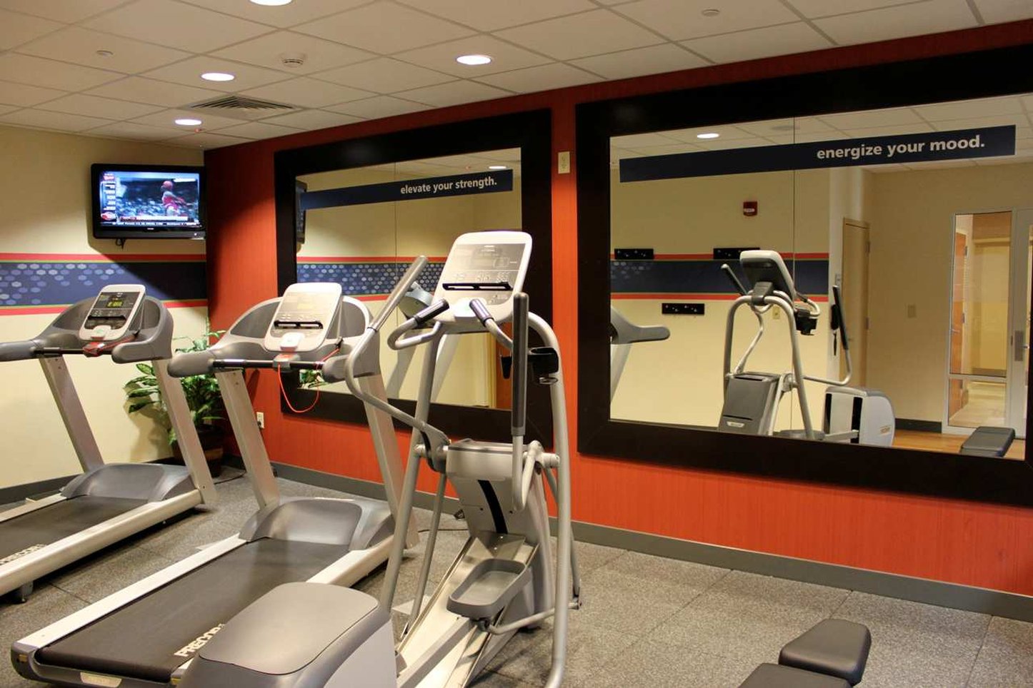 Hampton Inn & Suites Williamsburg-Central Hampton Inn & Suites Williamsburg-Central