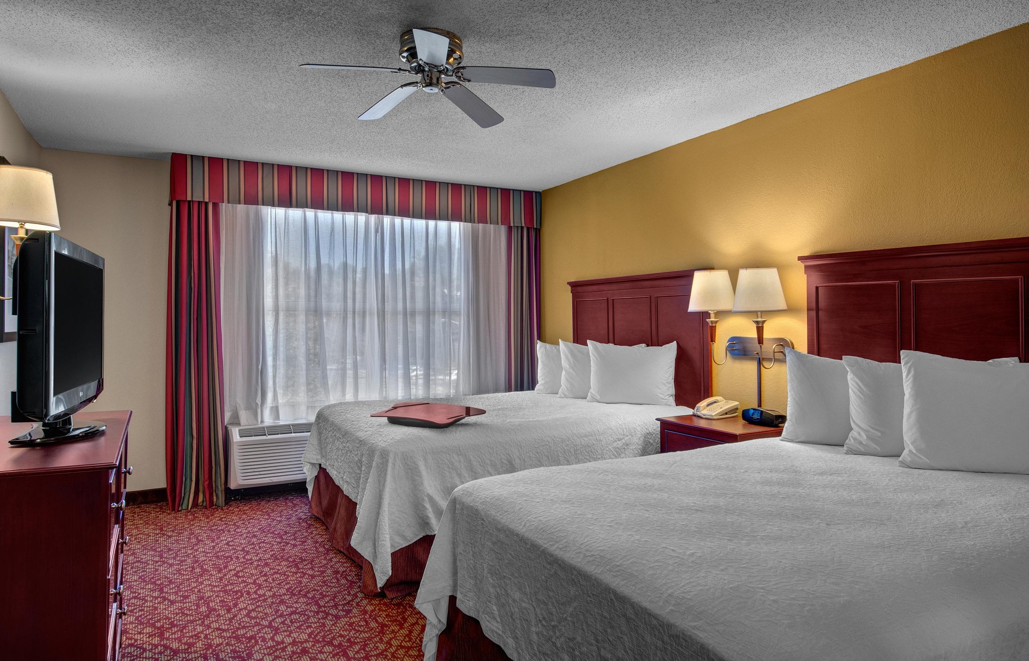 Hampton Inn & Suites Williamsburg/Richmond Rd. Hampton Inn & Suites Williamsburg/Richmond Rd.