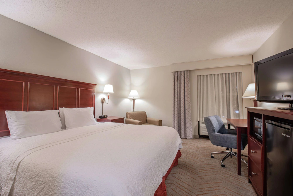 Hampton Inn & Suites Williamsburg/Richmond Rd. Hampton Inn & Suites Williamsburg/Richmond Rd.